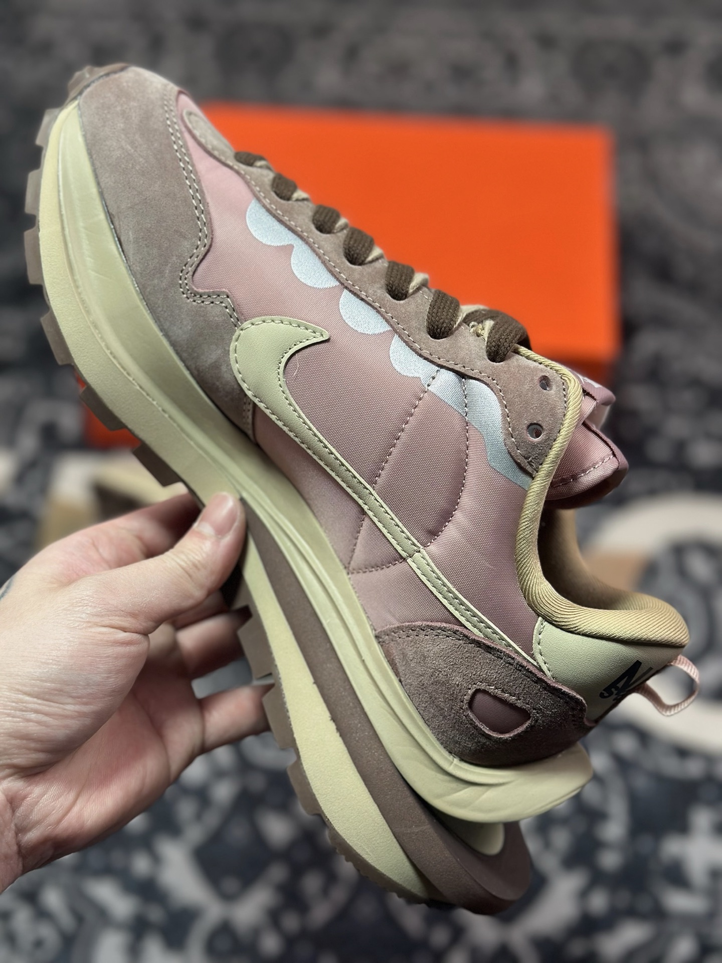 B3260 原装级别 Sacai X NIKe vaporWaffle 华夫三代3.0 走秀重磅联名运动鞋 DD1875-301