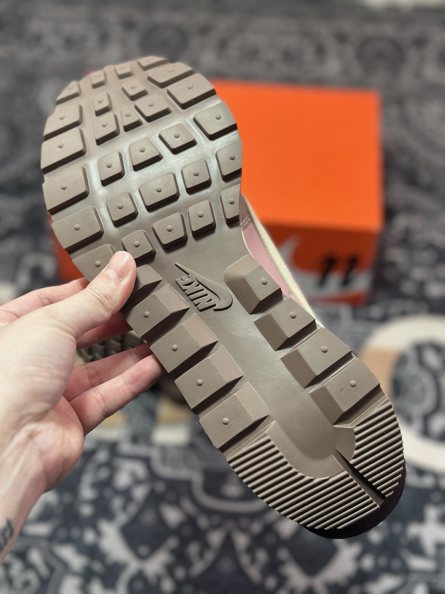 B3260 原装级别 Sacai X NIKe vaporWaffle 华夫三代3.0 走秀重磅联名运动鞋 DD1875-301
