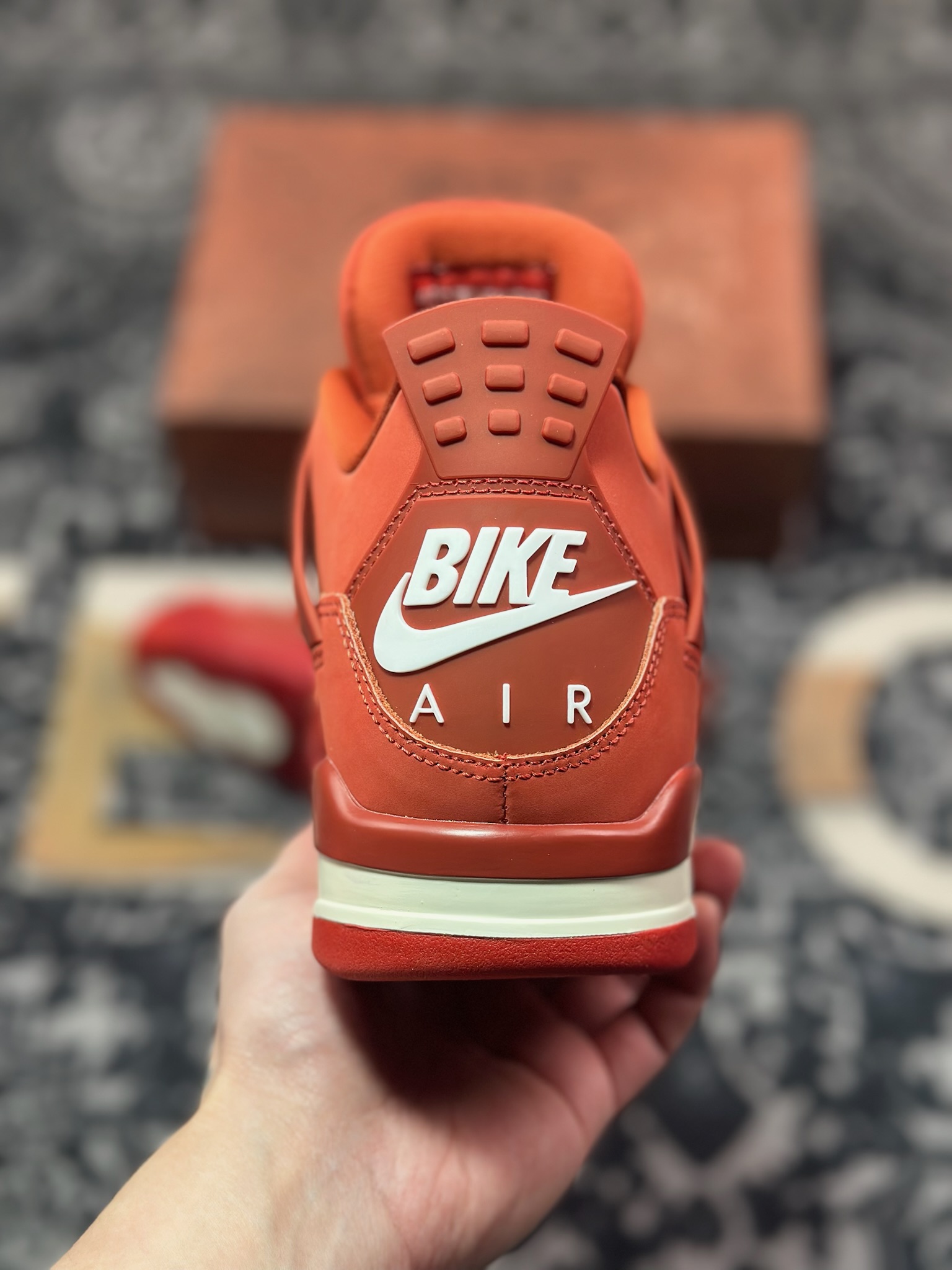 C2350 原装级别 Nigel Sylvester x Air Jordan 4 “Brick by Brick” BIKE 联名橙棕红砖 HF4340-800