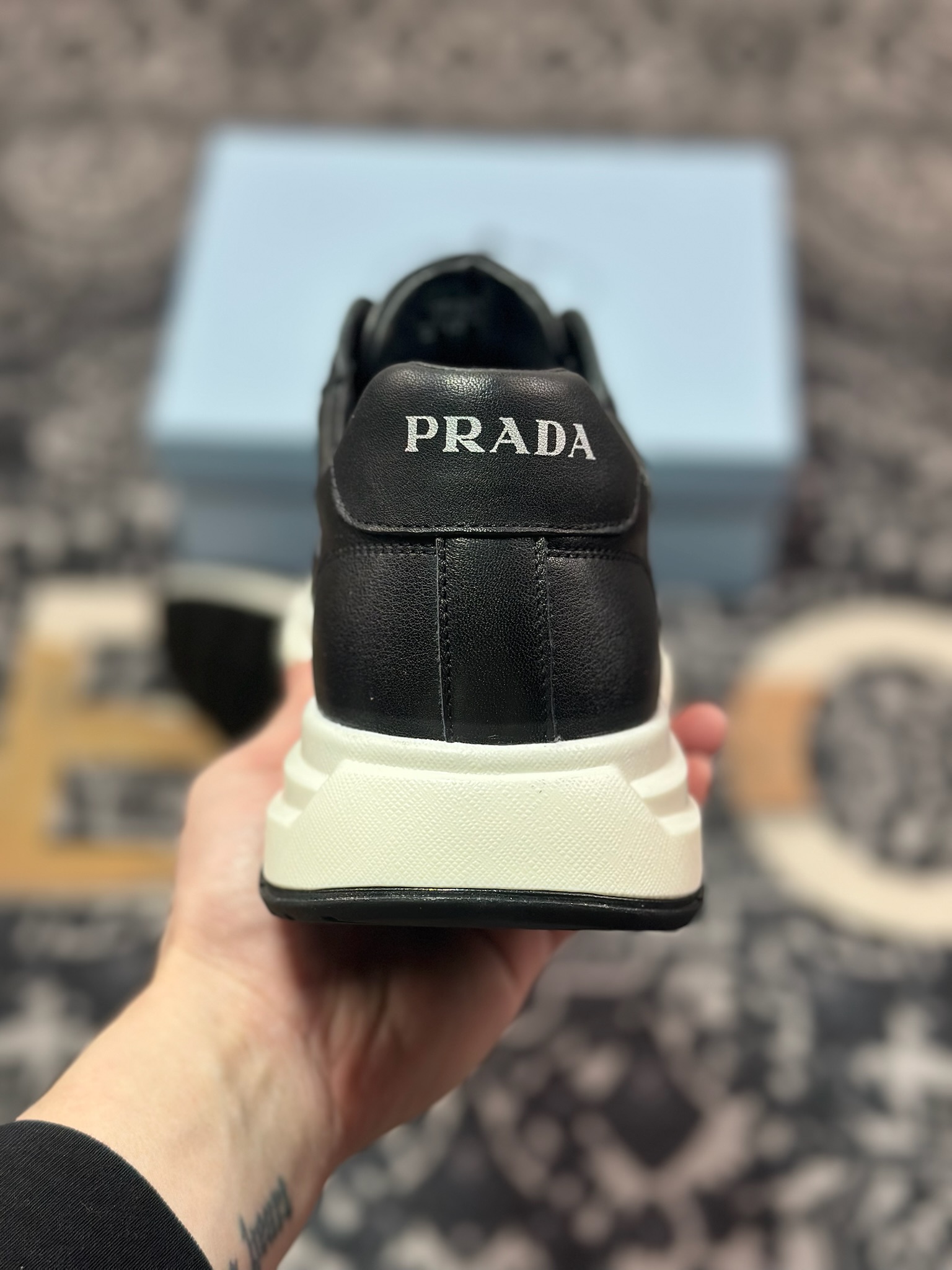 C6420 原装级别 新货#PRADA普拉达 厚底徽标系带运动休闲男鞋系列