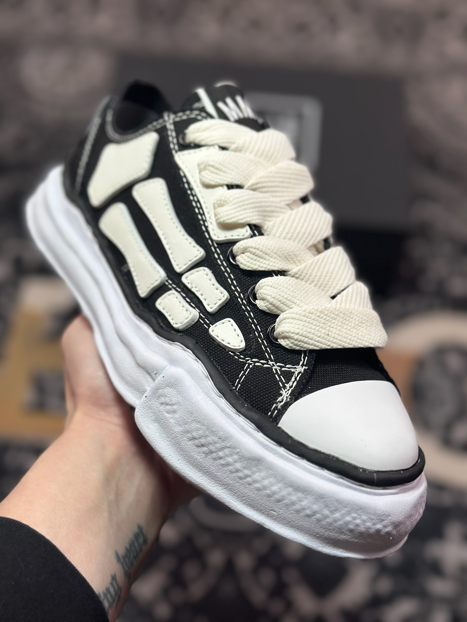 B9350 AMIRI x MMY/Maison MIHARA YASUHIRO Original Alabaster Low ”Bones”AllStar低帮休闲百搭帆布板鞋“联名帆布黑白脚骨” AMFOSR1076-001