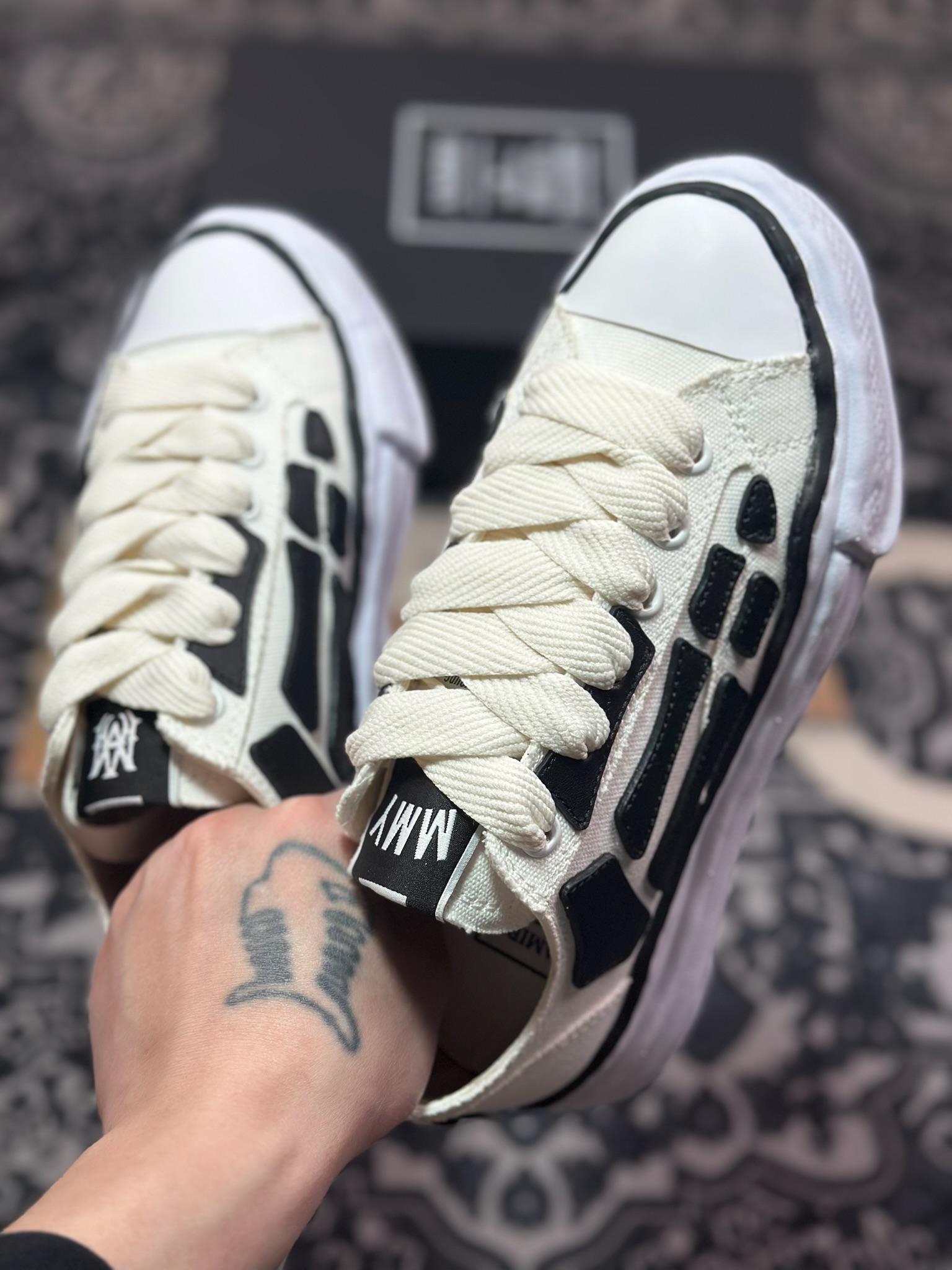 B9350 AMIRI x MMY/Maison MIHARA YASUHIRO Original Alabaster Low ”Bones”AllStar头盖百搭帆布板鞋“联名帆布米白黑脚骨” AMFOSR1076-271