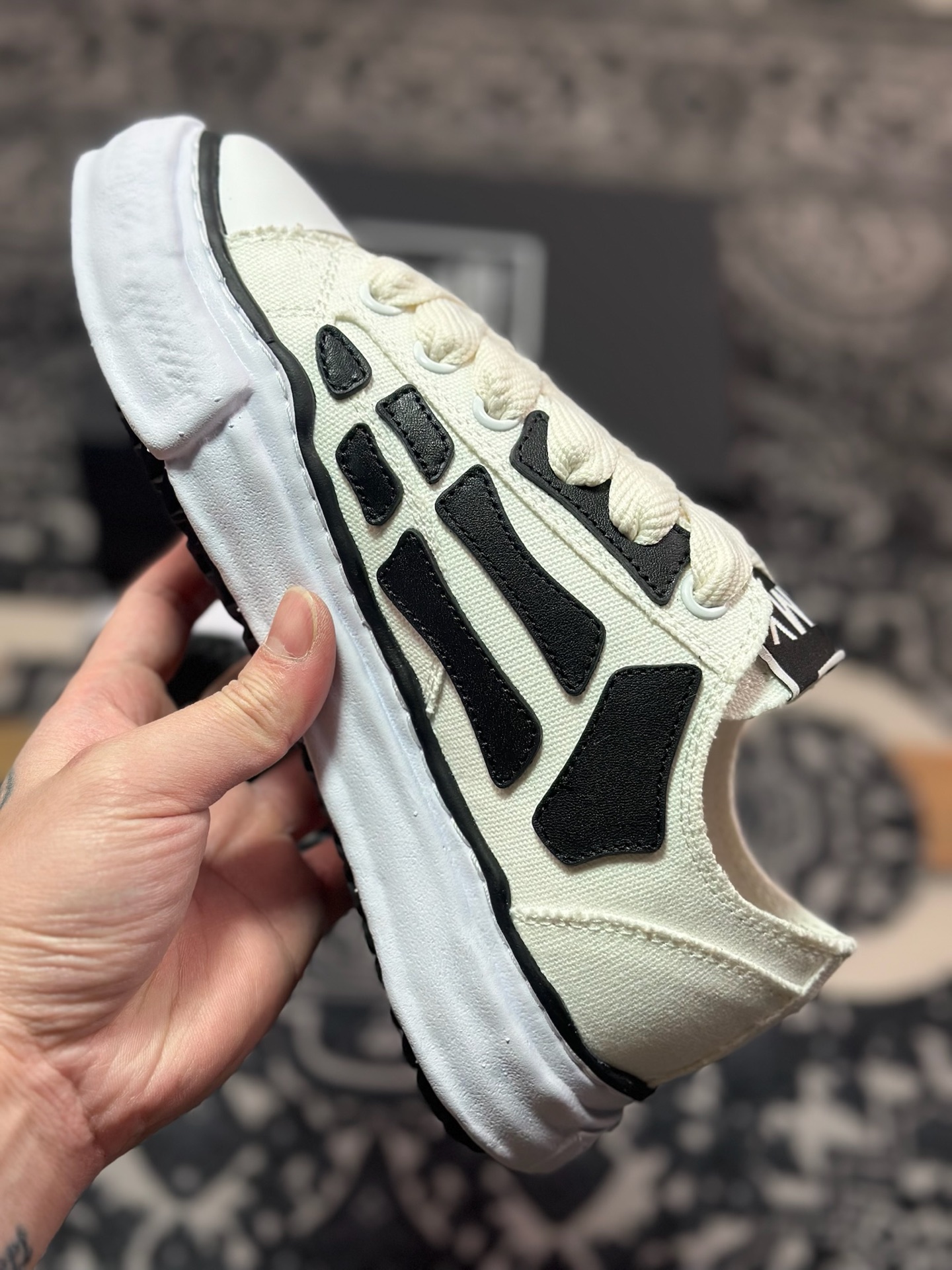 B9350 AMIRI x MMY/Maison MIHARA YASUHIRO Original Alabaster Low ”Bones”AllStar头盖百搭帆布板鞋“联名帆布米白黑脚骨” AMFOSR1076-271