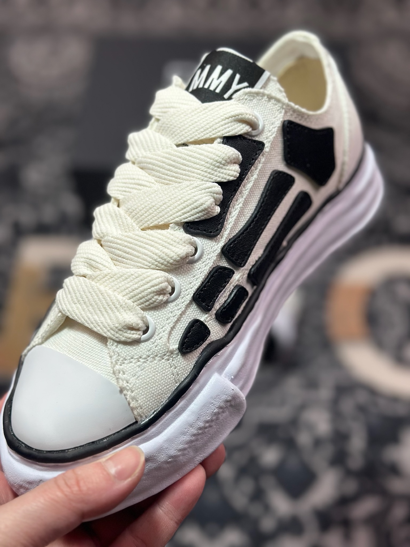 B9350 AMIRI x MMY/Maison MIHARA YASUHIRO Original Alabaster Low ”Bones”AllStar头盖百搭帆布板鞋“联名帆布米白黑脚骨” AMFOSR1076-271