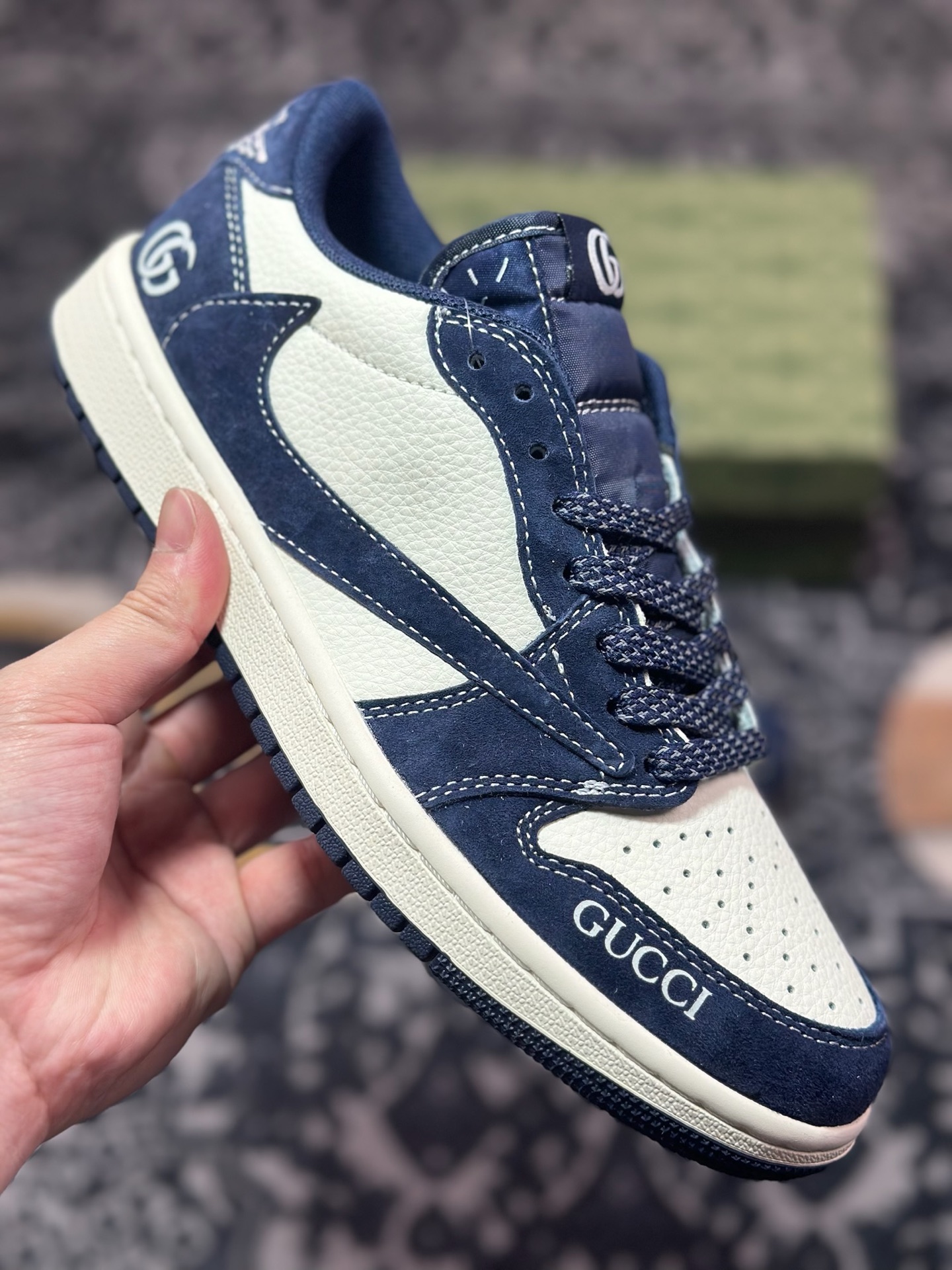 A8220 原装级别 Air Jordan 1 Low ”高端定制” 古驰米白深蓝倒钩 XS3086-006