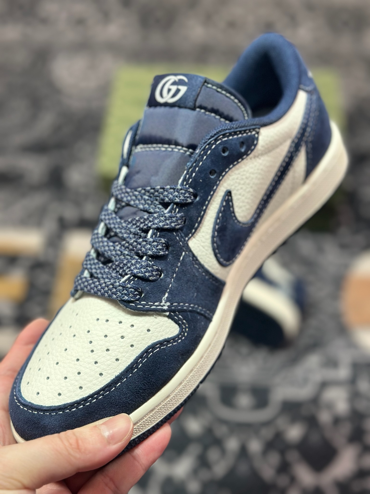 A8220 原装级别 Air Jordan 1 Low ”高端定制” 古驰米白深蓝倒钩 XS3086-006