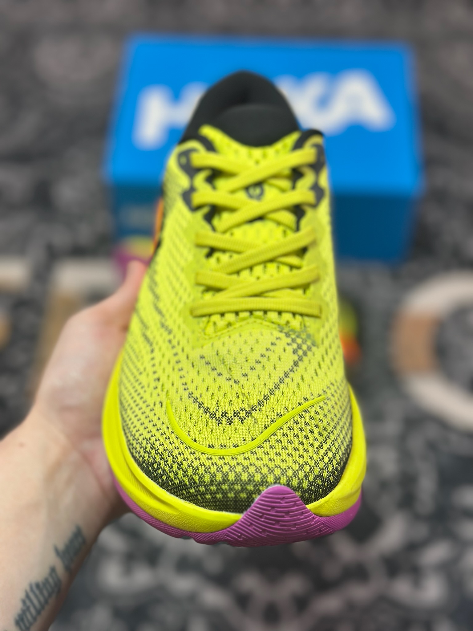 B0220 原装级别 Hoka One One Rincon 4 黄橙紫 林康4代公路休闲跑步鞋 1155130-HKC