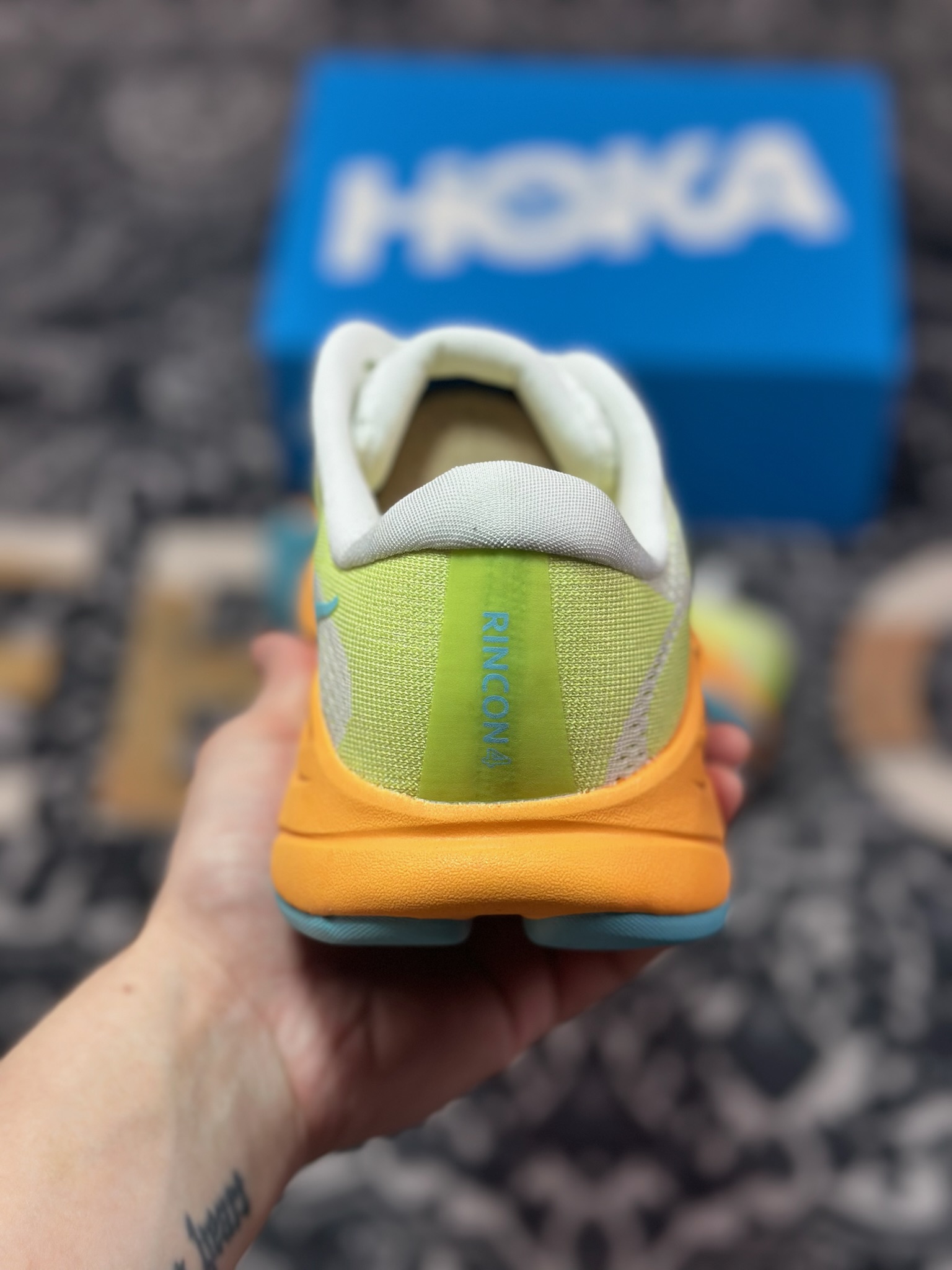 B0220 原装级别 Hoka One One Rincon 4 浅绿橙 林康4代公路休闲跑步鞋 1155130-TFLT