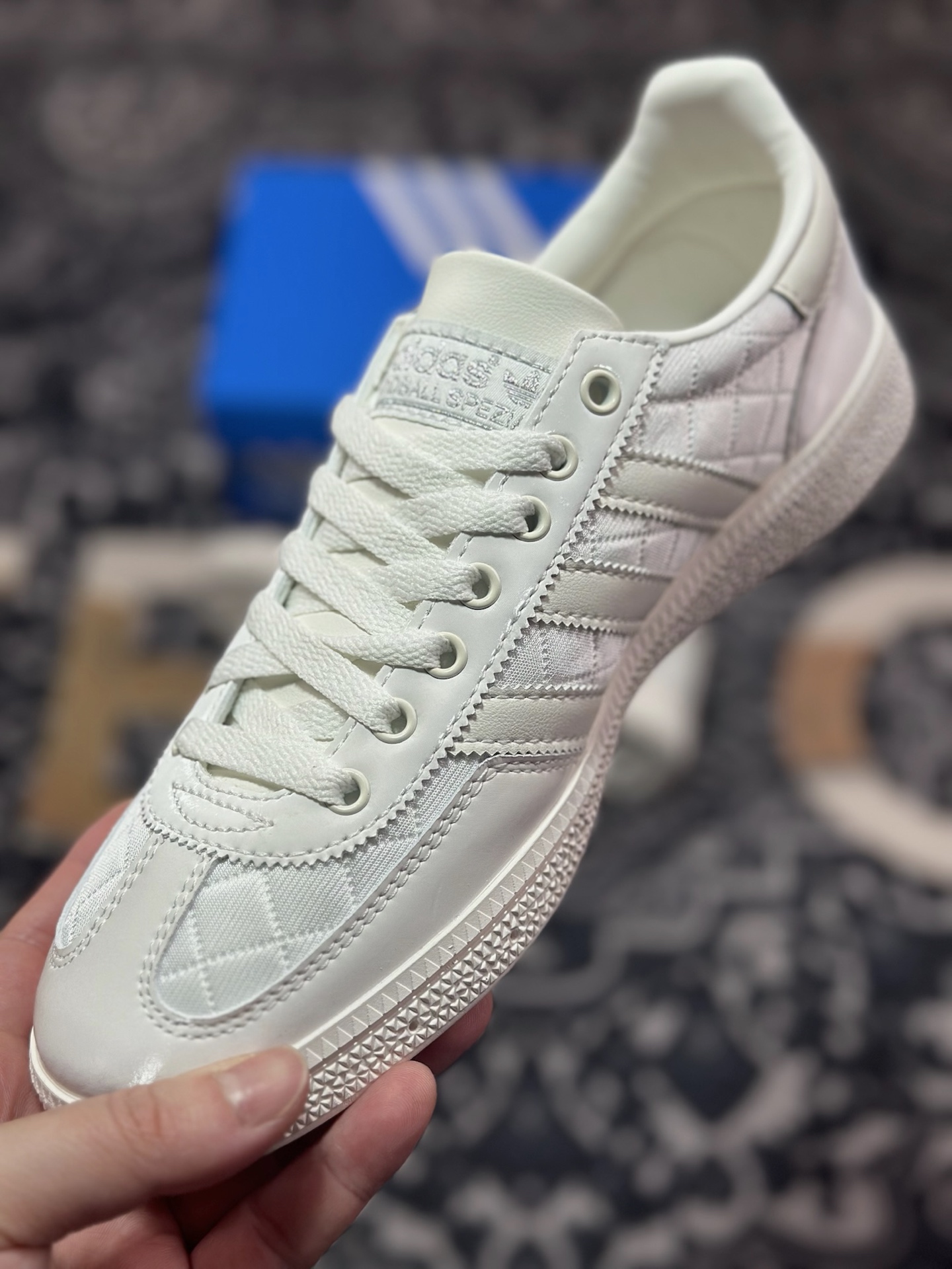 A4170 原装级别 AD originals Samba Handball Spezial 此款以简约大方的造型设计 KJ0854