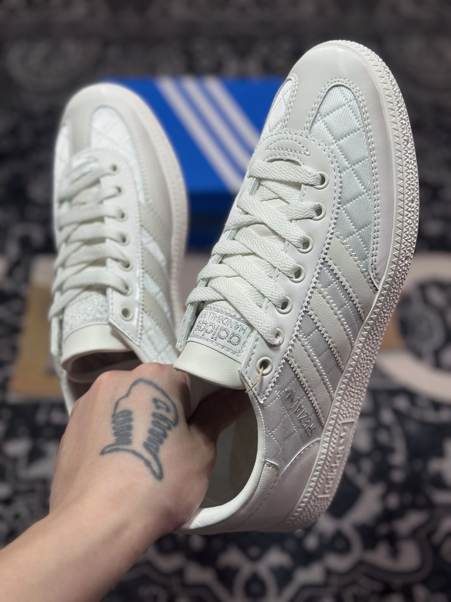 A4170 原装级别 AD originals Samba Handball Spezial 此款以简约大方的造型设计 KJ0854