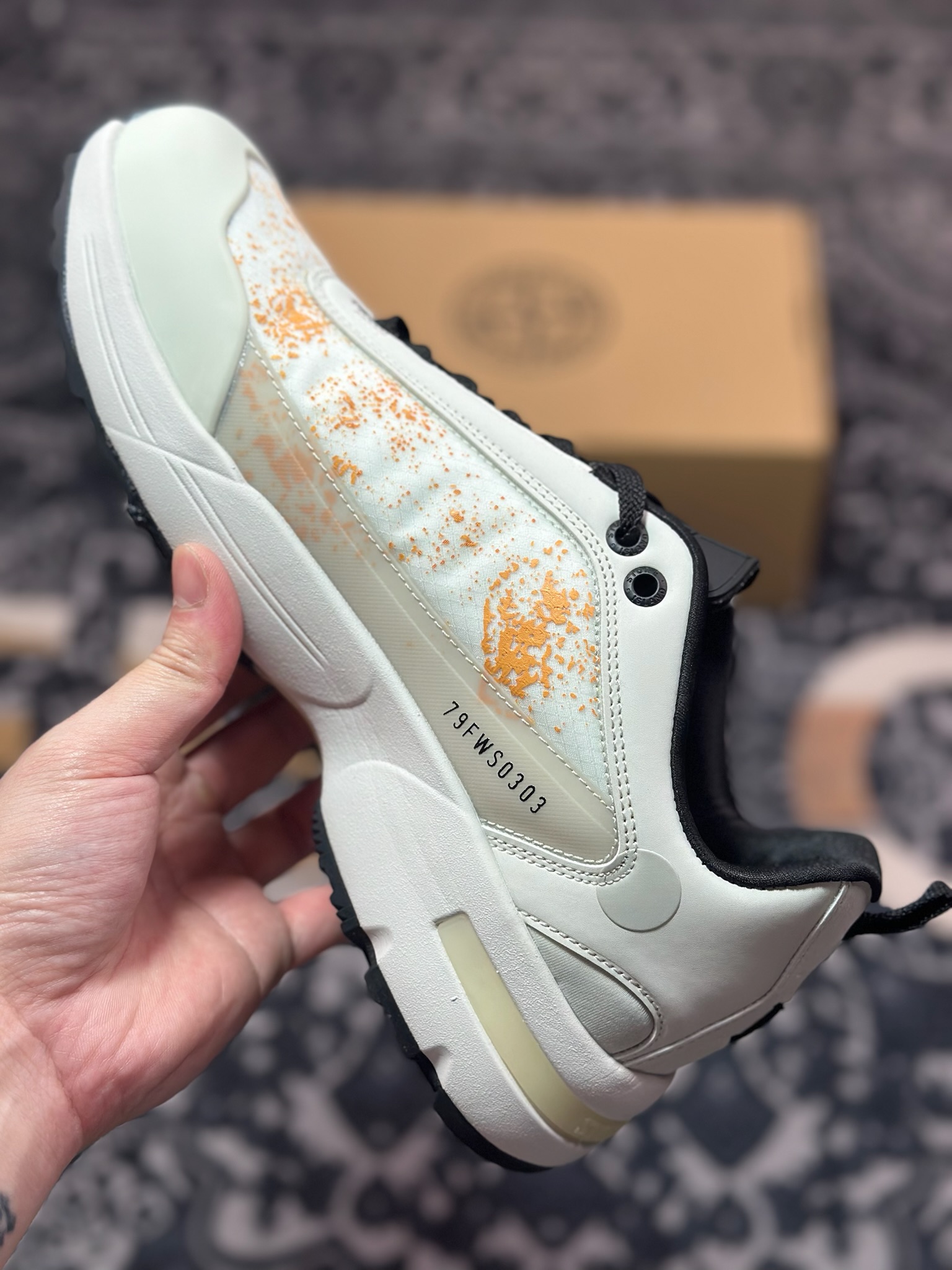 B3260 STONE ISLAND石头岛 简约时尚 低帮 生活休闲鞋 男款 灰白橙