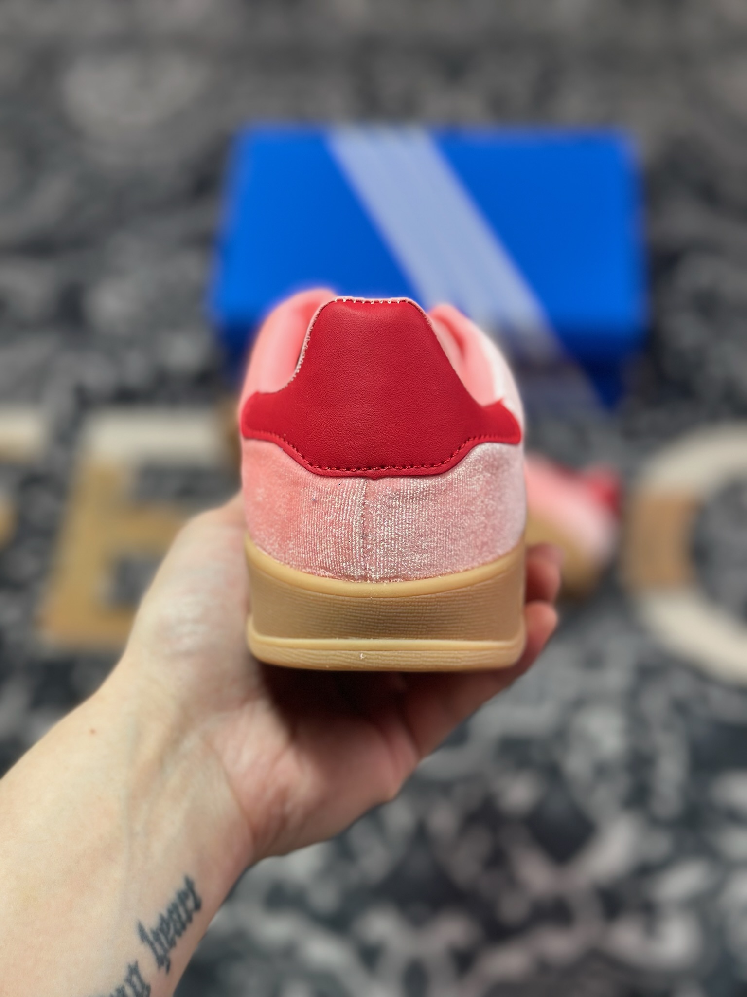A4160 原厂级别 Adidas Originals Gazelle Indoor 三叶草复古防滑耐磨低帮板鞋 JI2713