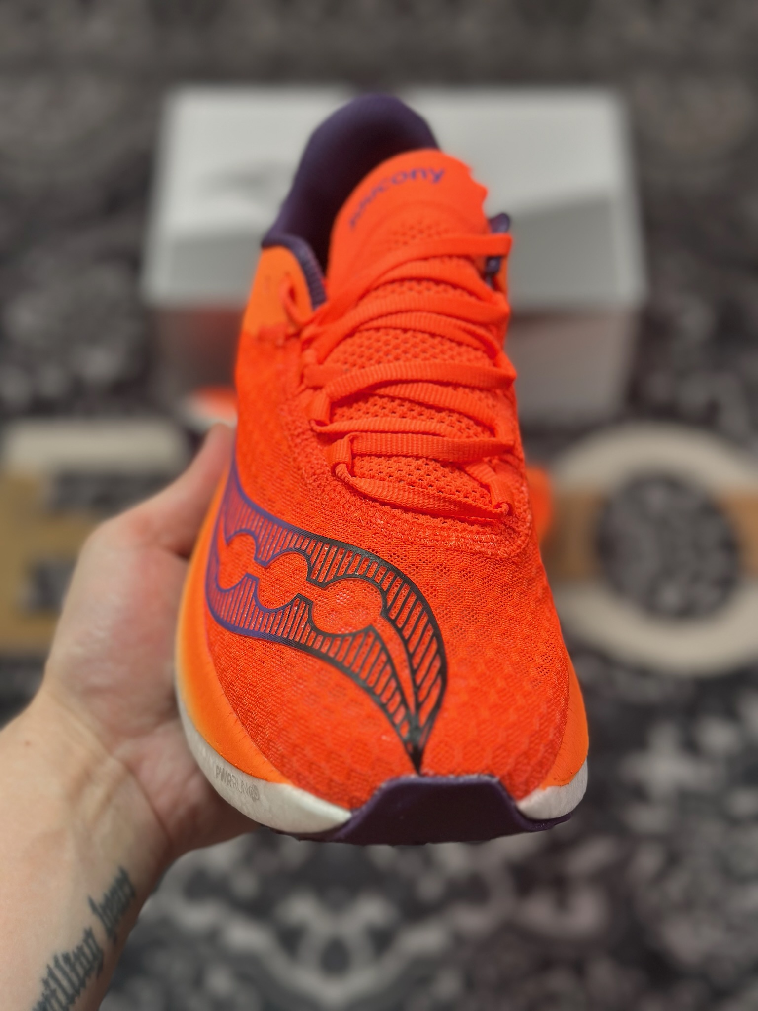 A8220 原装级别 Saucony Endorphin Pro 4 减震耐磨慢跑鞋