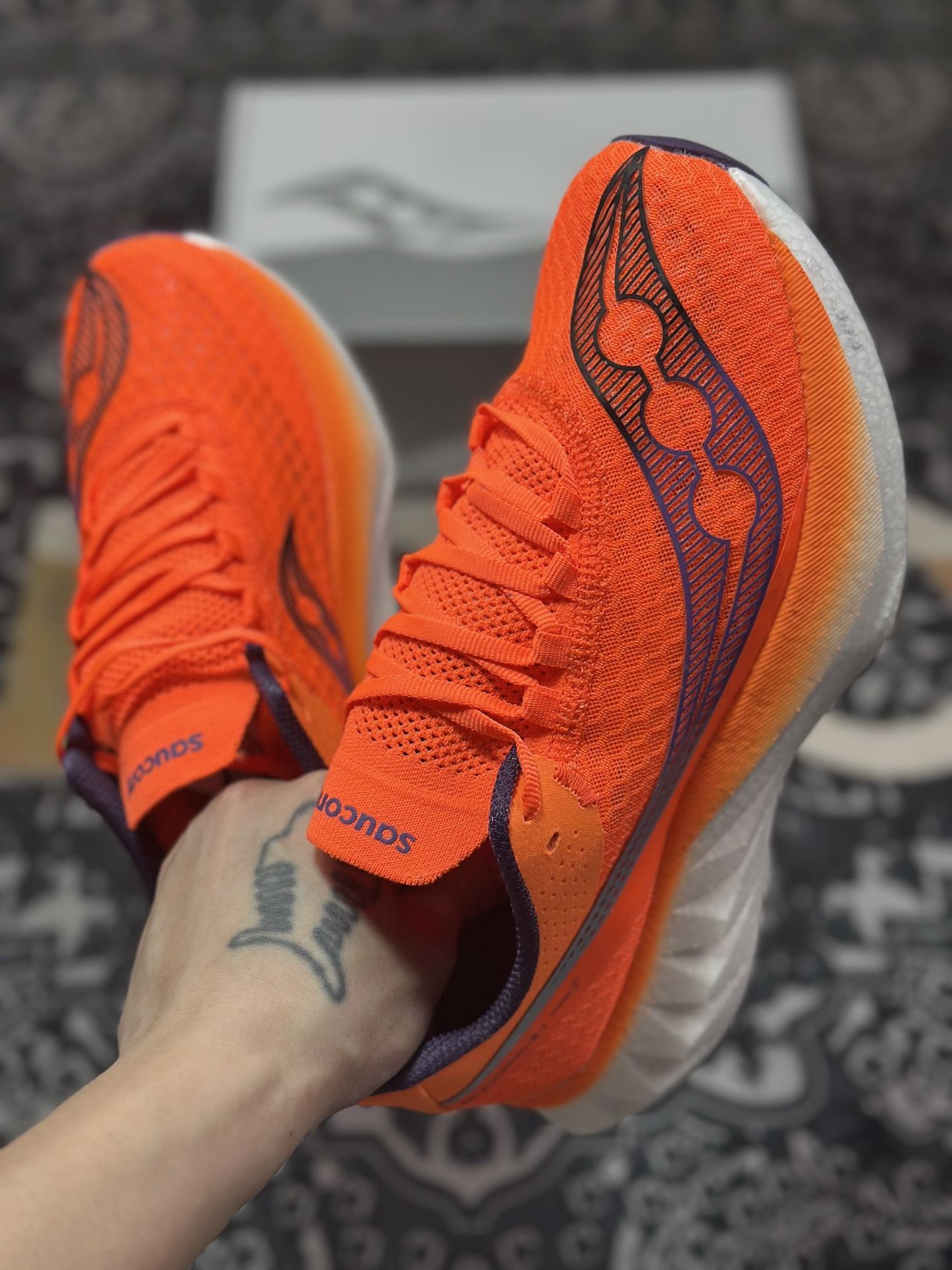 A8220 原装级别 Saucony Endorphin Pro 4 减震耐磨慢跑鞋