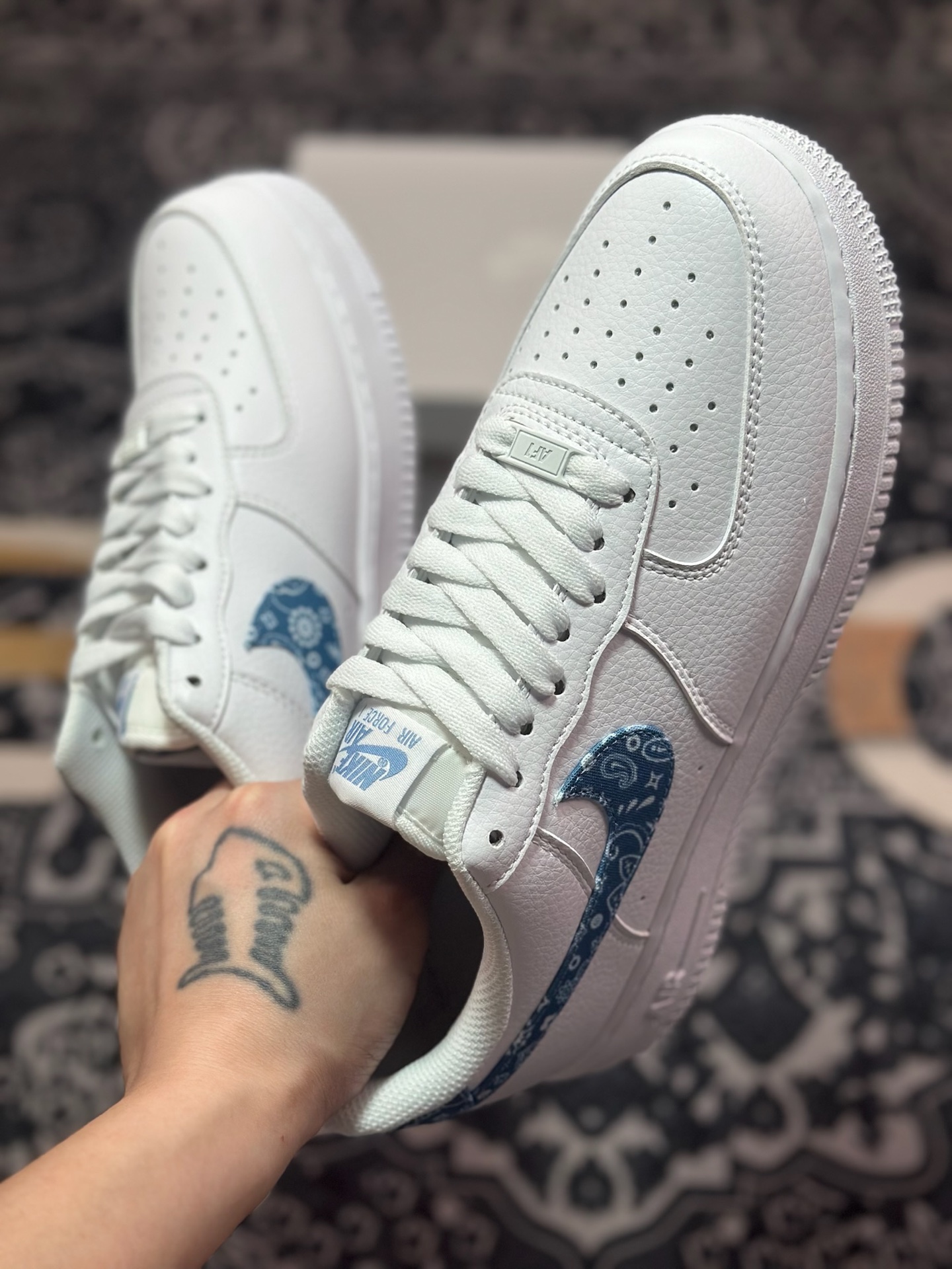 原厂级别 Nike Air Force 1 Low ”Paisley Swoosh”白蓝腰果花 空军一号低帮百搭休闲运动板鞋 DH4406-100