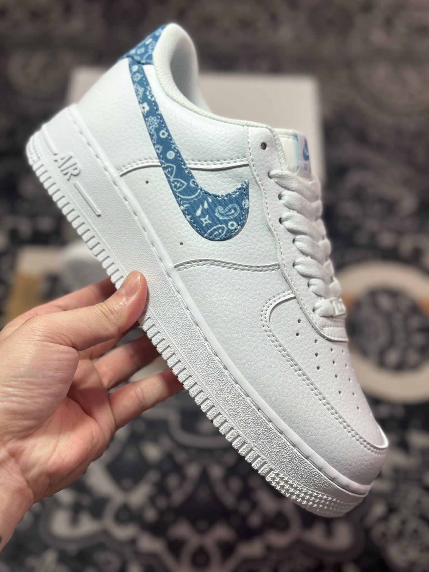 原厂级别 Nike Air Force 1 Low ”Paisley Swoosh”白蓝腰果花 空军一号低帮百搭休闲运动板鞋 DH4406-100