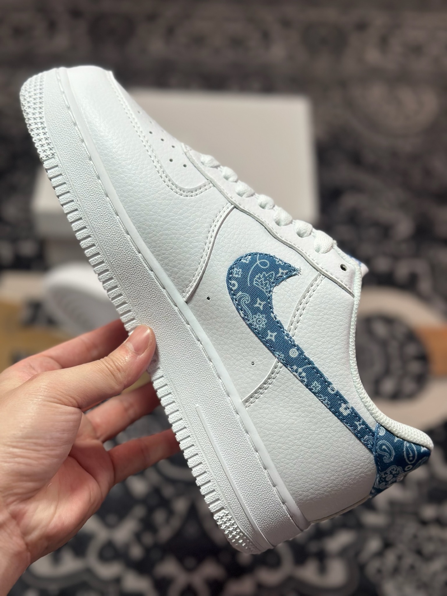 原厂级别 Nike Air Force 1 Low ”Paisley Swoosh”白蓝腰果花 空军一号低帮百搭休闲运动板鞋 DH4406-100