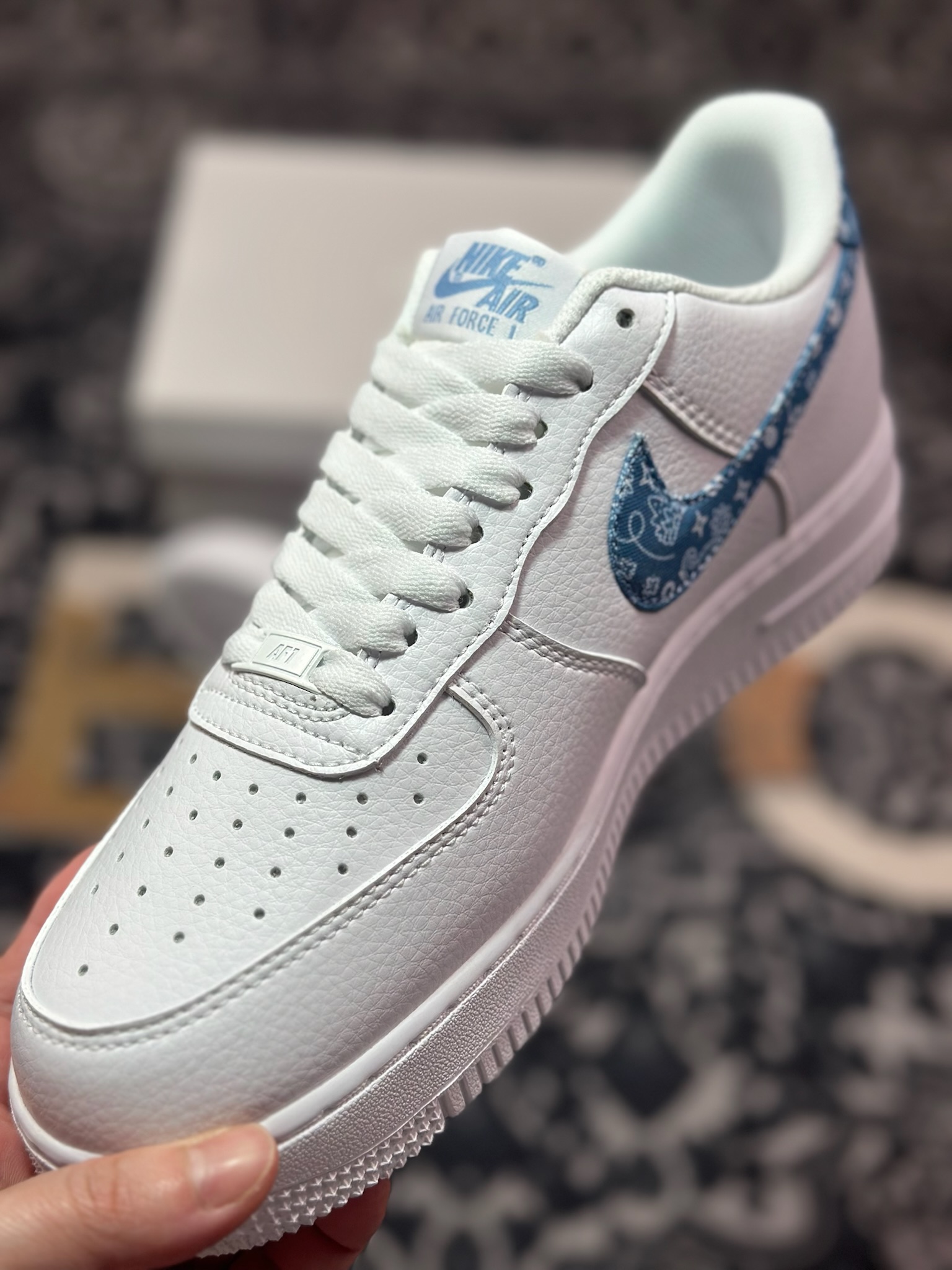 原厂级别 Nike Air Force 1 Low ”Paisley Swoosh”白蓝腰果花 空军一号低帮百搭休闲运动板鞋 DH4406-100