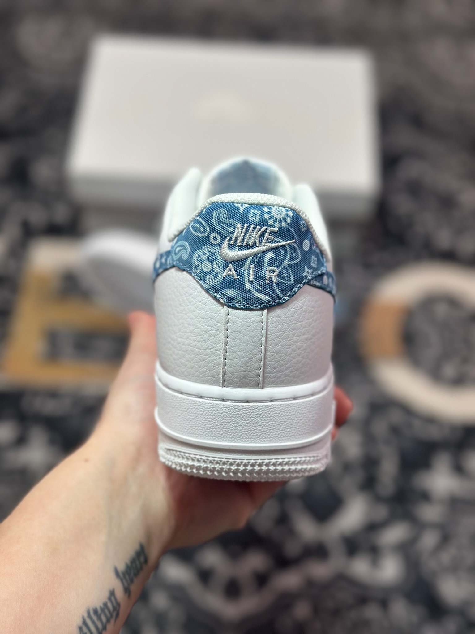 原厂级别 Nike Air Force 1 Low ”Paisley Swoosh”白蓝腰果花 空军一号低帮百搭休闲运动板鞋 DH4406-100