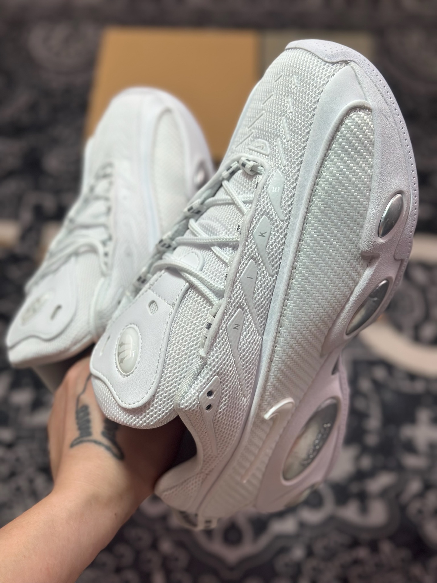 原装级别 NOCTA x Nike Glide 织物潮流百搭 复古低帮篮球鞋 DM0879-100