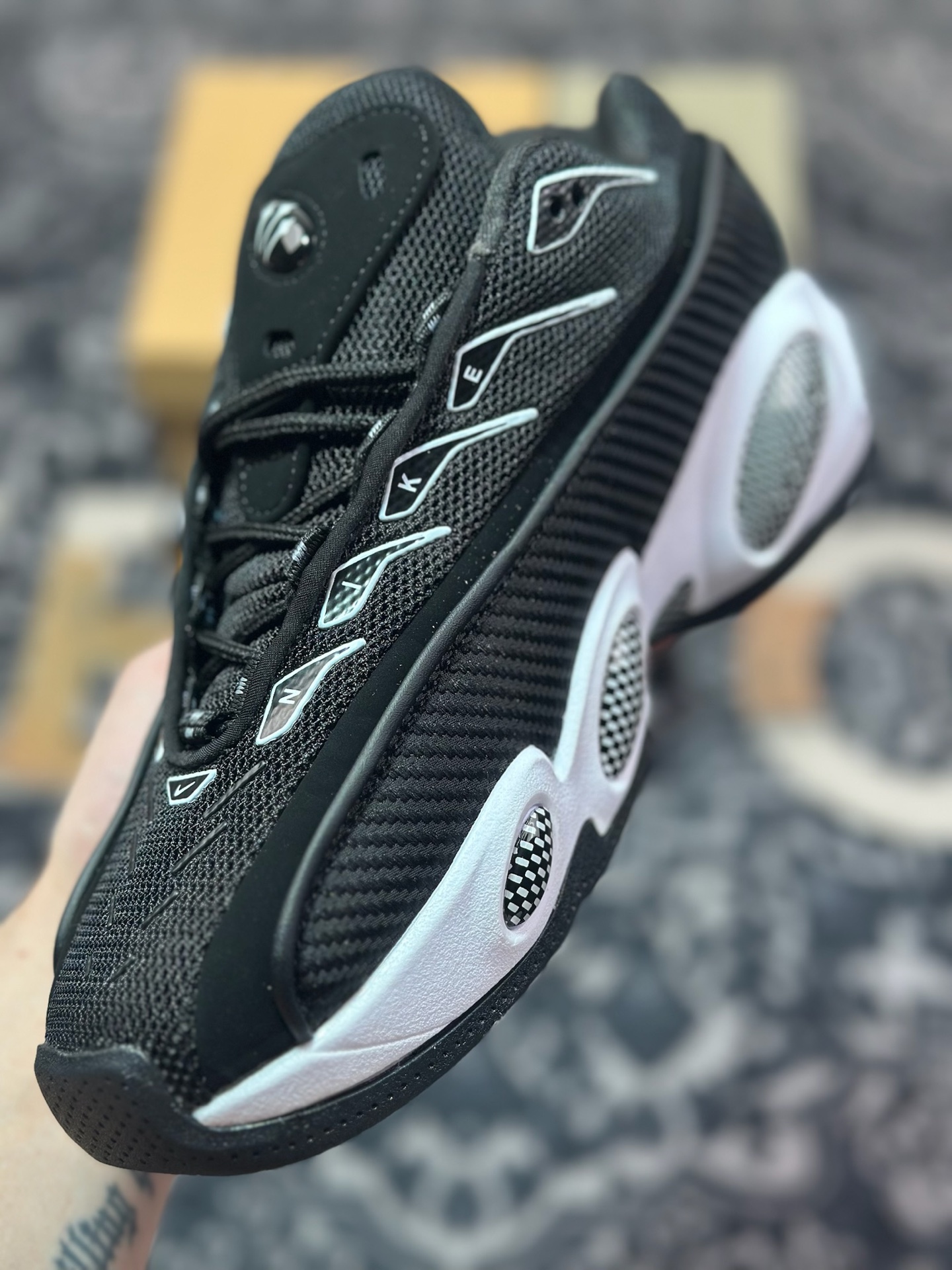 B1240 原装级别 NOCTA x Nike Glide 织物潮流百搭 复古低帮篮球鞋 DM0879-001