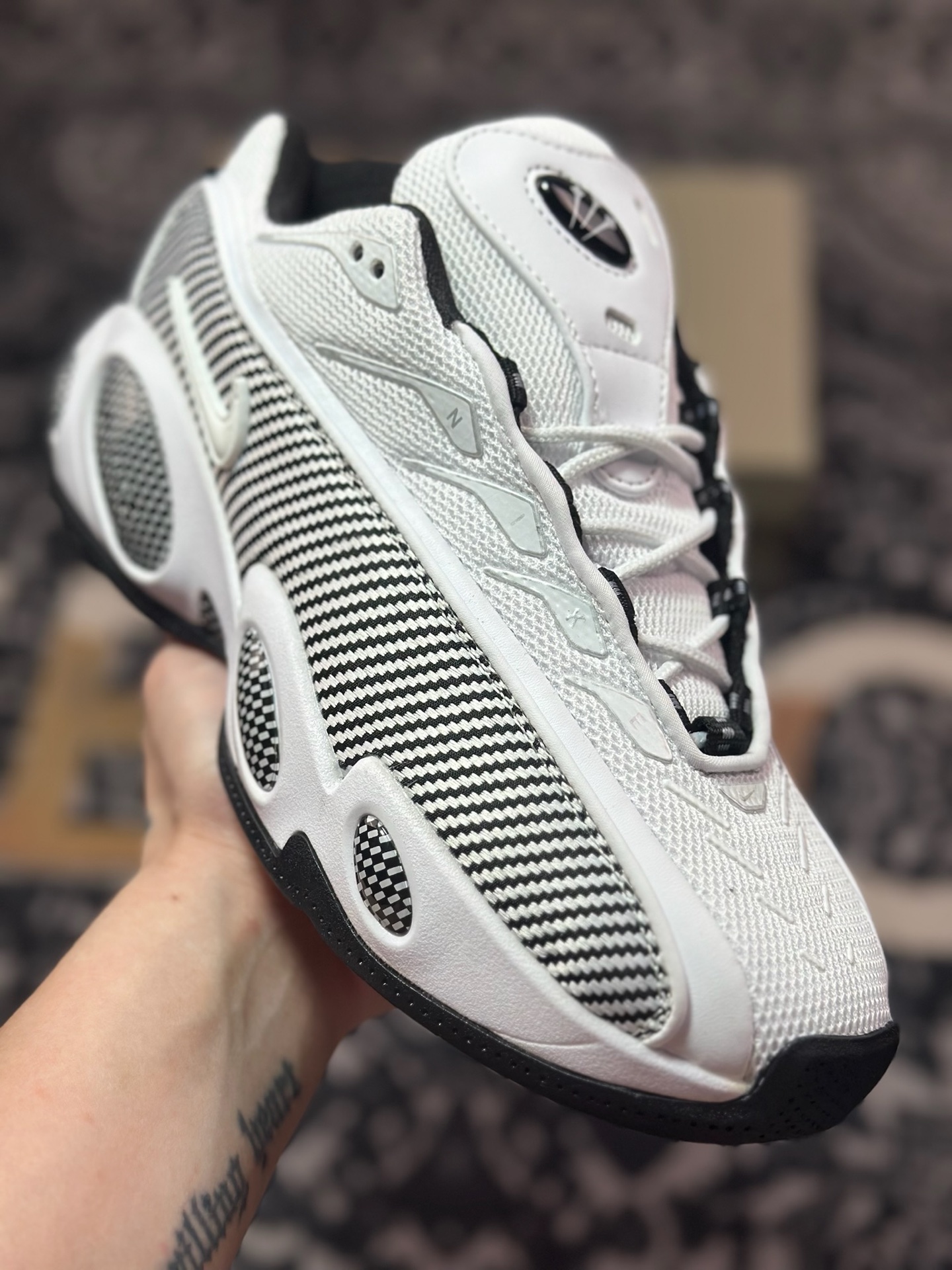 B1240 原装级别 NOCTA x Nike Glide 织物潮流百搭 复古低帮篮球鞋 DM0879-101