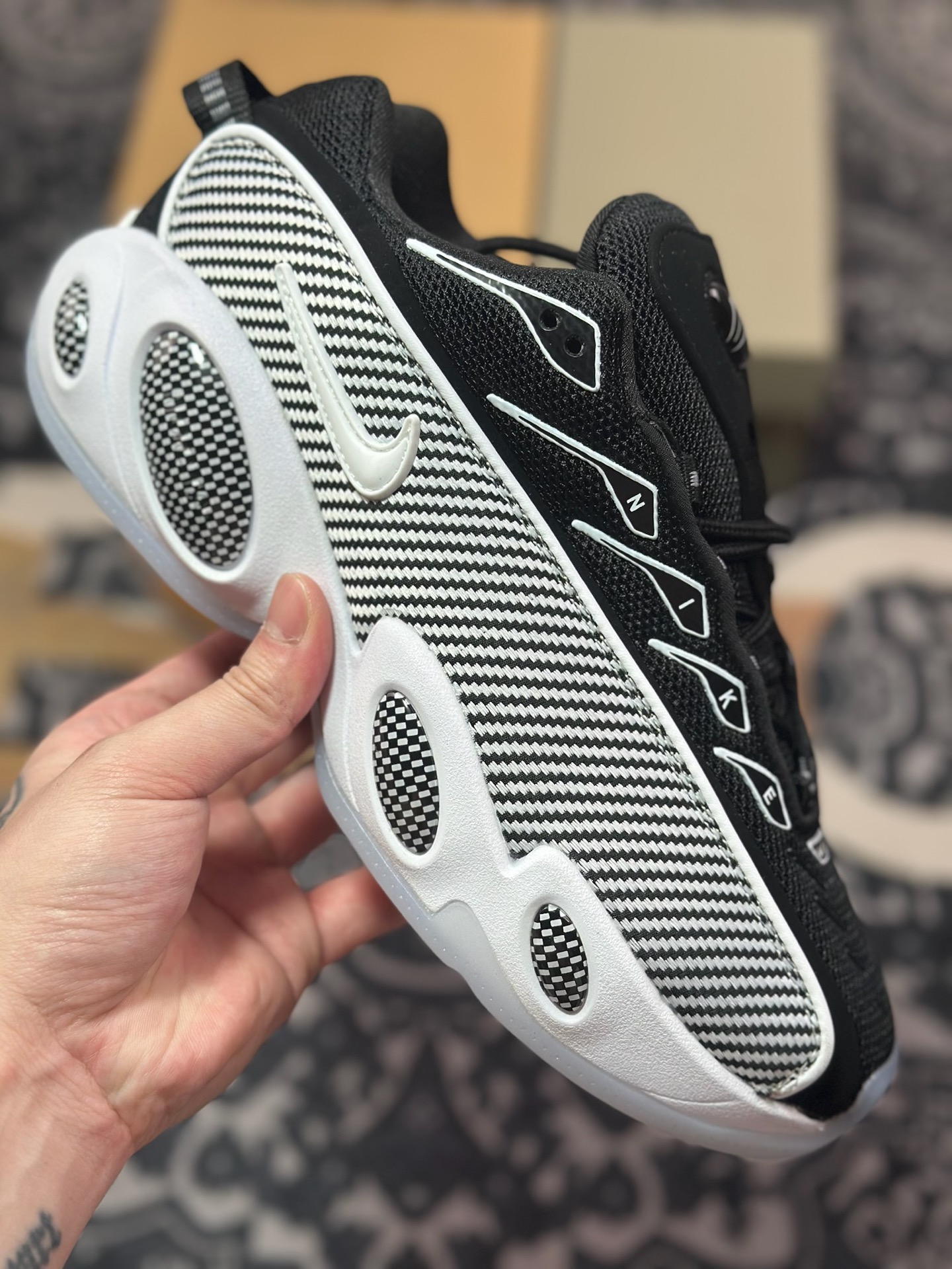 B1240 原装级别 NOCTA x Nike Glide 织物潮流百搭 复古低帮篮球鞋 DM0879-011