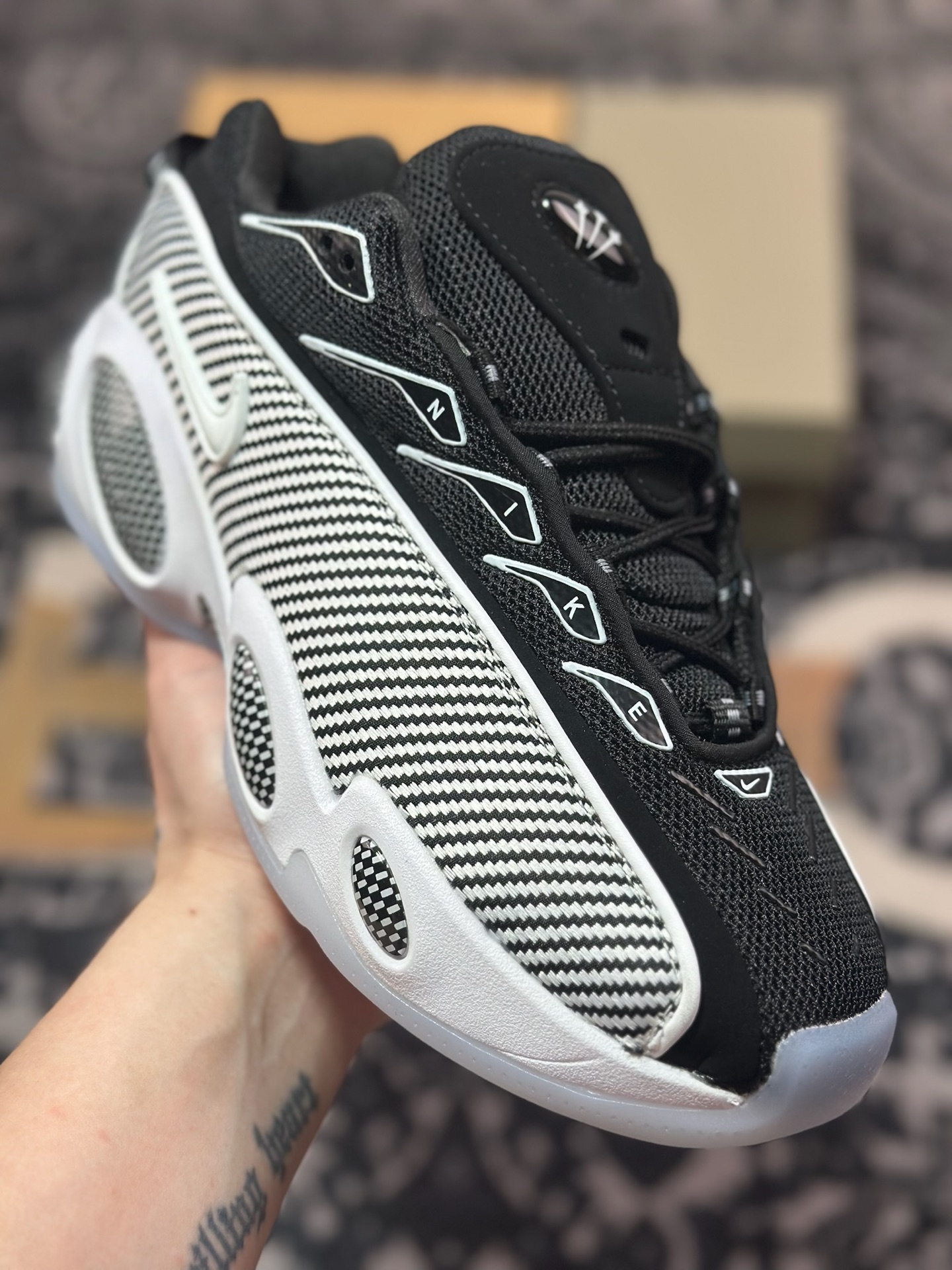 B1240 原装级别 NOCTA x Nike Glide 织物潮流百搭 复古低帮篮球鞋 DM0879-011