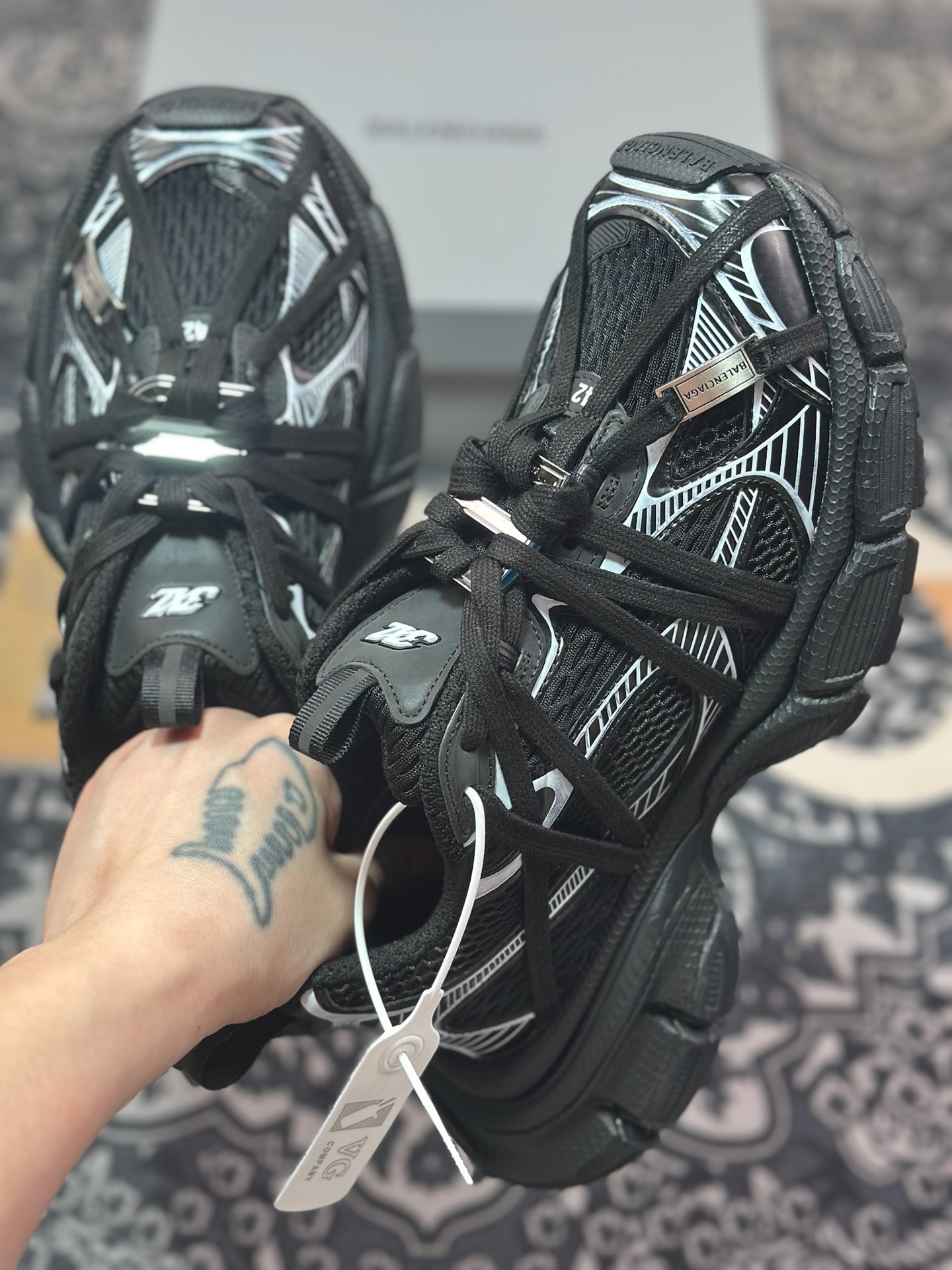 D2480 巴黎世家BALENCIAGA 3XL Sneakers 3+系列低帮复古阔型底姥爹慢跑鞋“黑白木乃伊绑绳”825601 W3XCH 0102