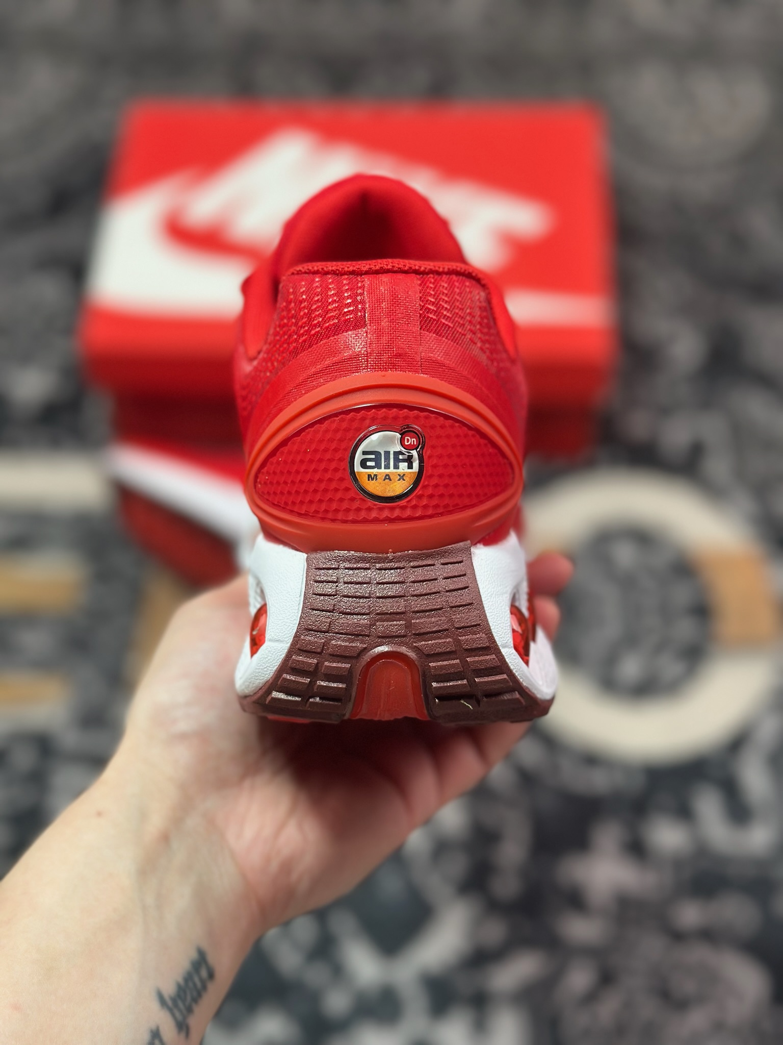 A6200 原装级别 Nike Air Max Dn 网布 舒适时尚 减震耐磨 低帮 生活休闲鞋 HM0747-600