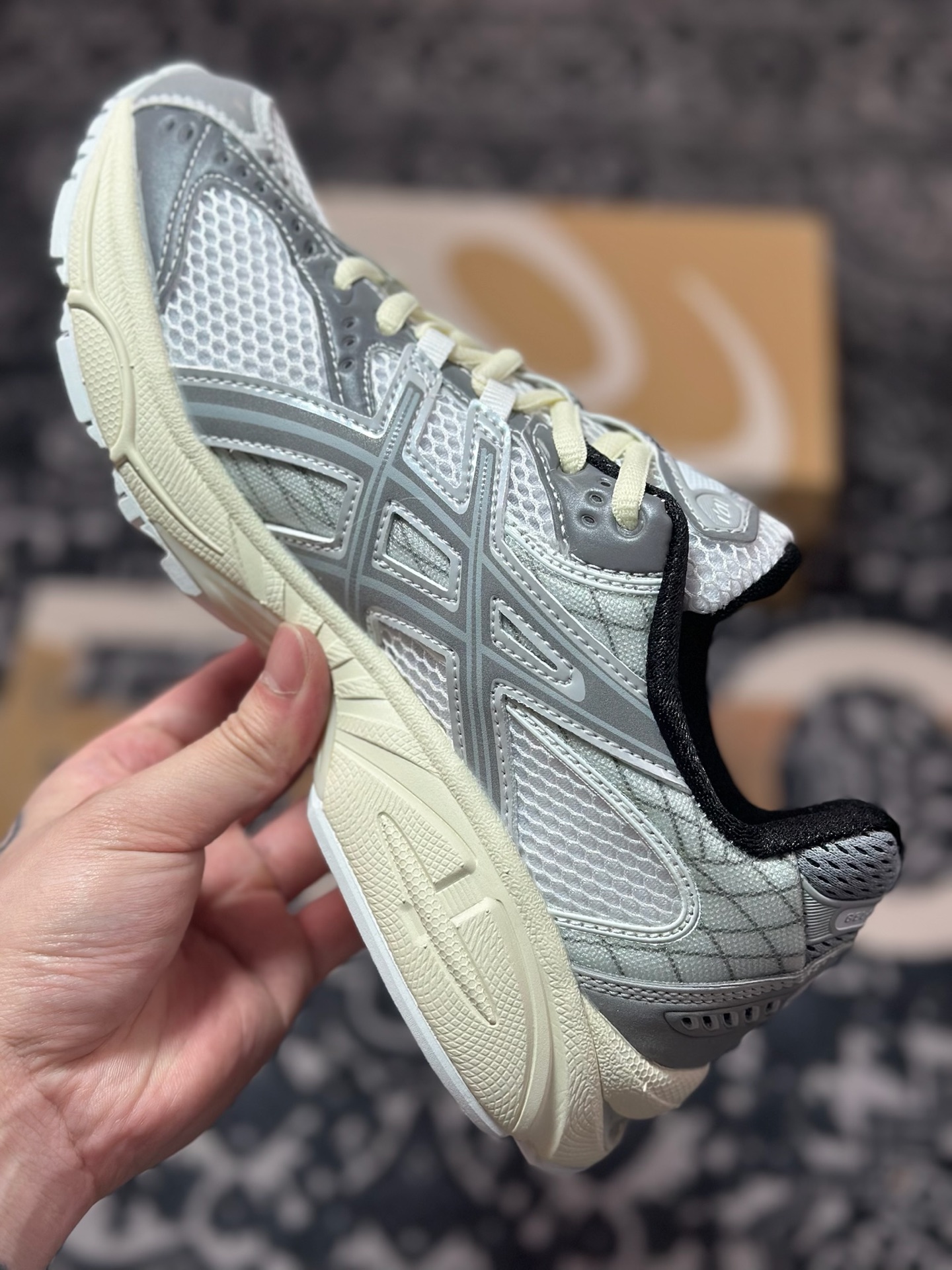 A8220 原装级别 Min-Nano x Asics Gel-Nimbus 10.1 亚瑟士复古先锋潮流拼接休闲跑步鞋
