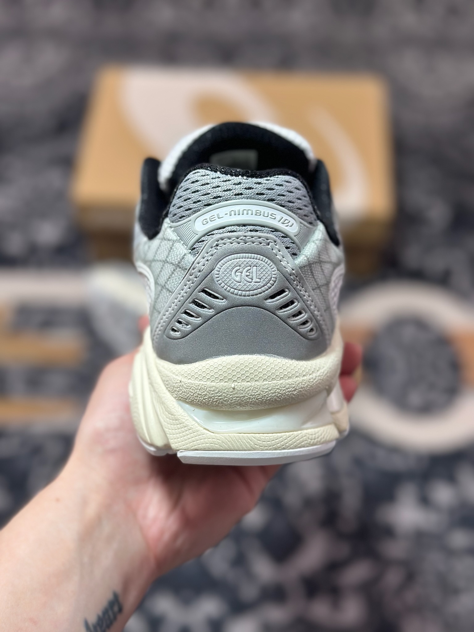 A8220 原装级别 Min-Nano x Asics Gel-Nimbus 10.1 亚瑟士复古先锋潮流拼接休闲跑步鞋