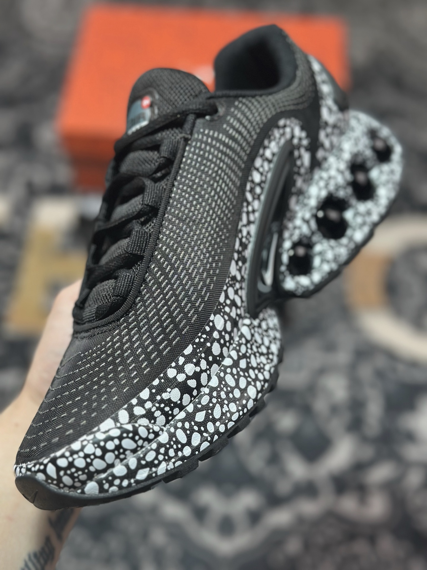 耐克Nike Air Max Dn Premium Electric”Safari”DN系列低帮慢跑鞋“黑白石斑纹冠军版” DV3337-102