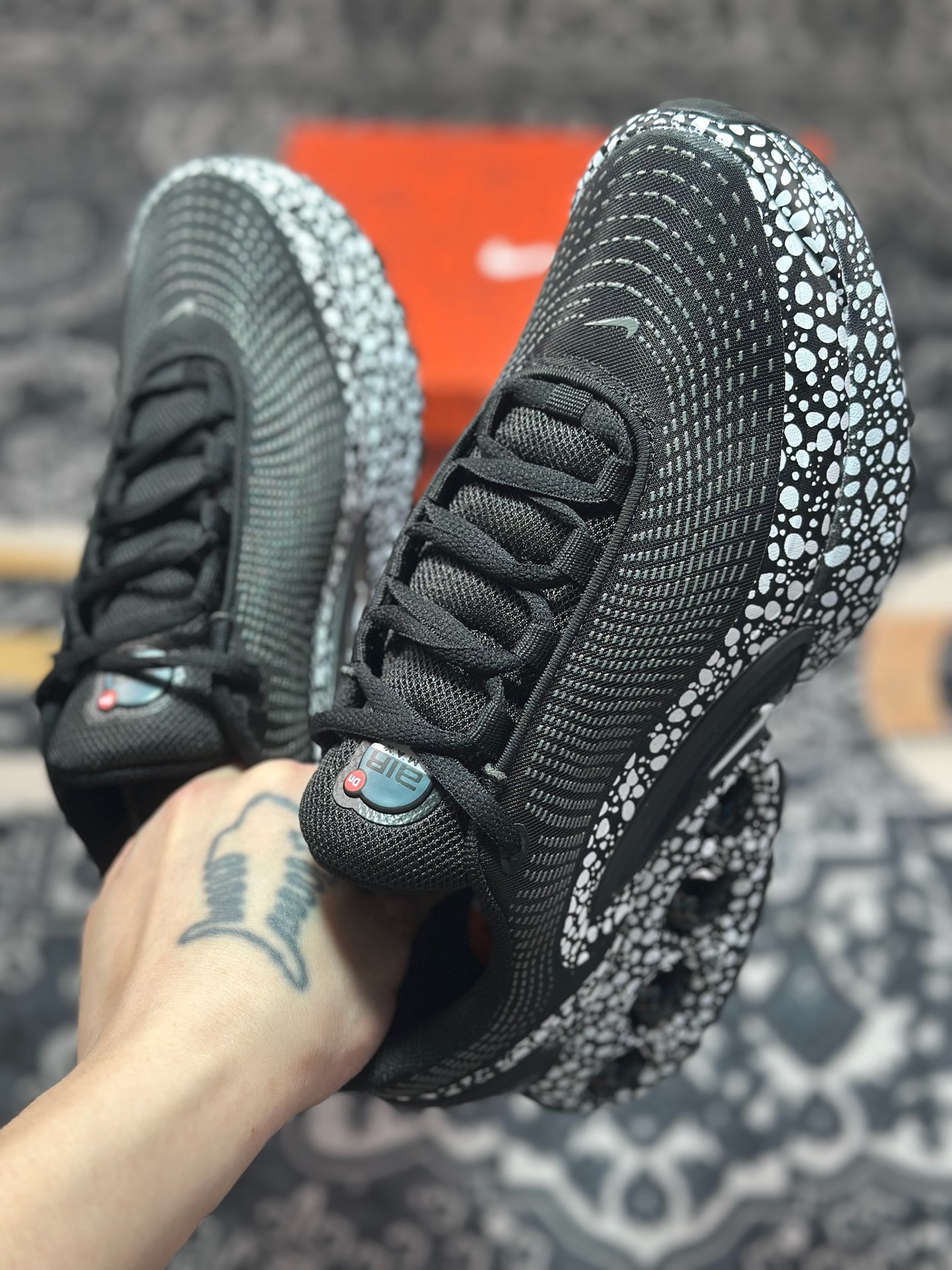 耐克Nike Air Max Dn Premium Electric”Safari”DN系列低帮慢跑鞋“黑白石斑纹冠军版” DV3337-102