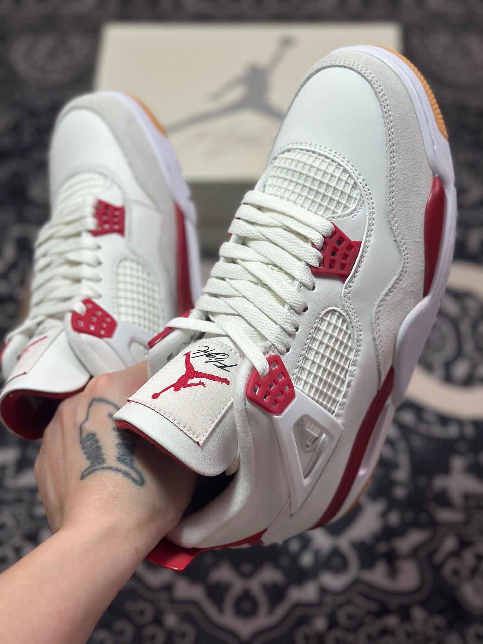 原装级别 Travis Scott x Air Jordan AJ4SB 白红 大学红 DR5415-106