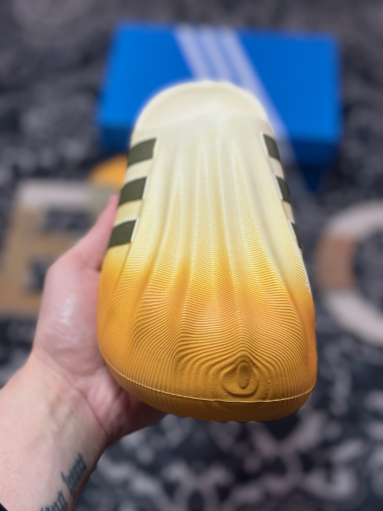 A0140 Adidas adiFOM Superstar Mule”Cloud White/Yellow”贝壳头版包头式休闲运动鸭掌凉拖鞋“米白黄喷色” JP5687