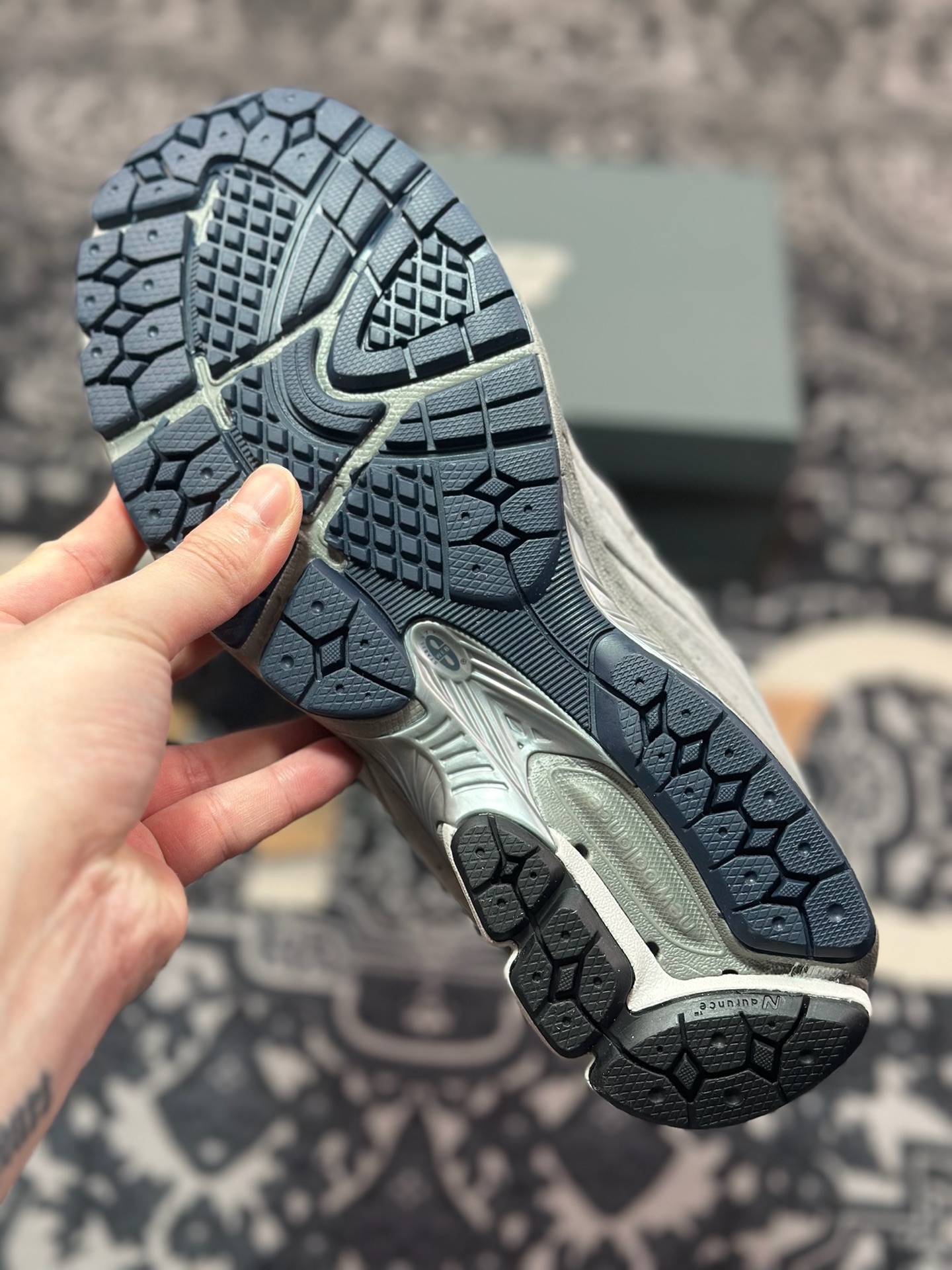 原装级别 New Balance 2002系列 复古休闲跑步鞋 M2002R