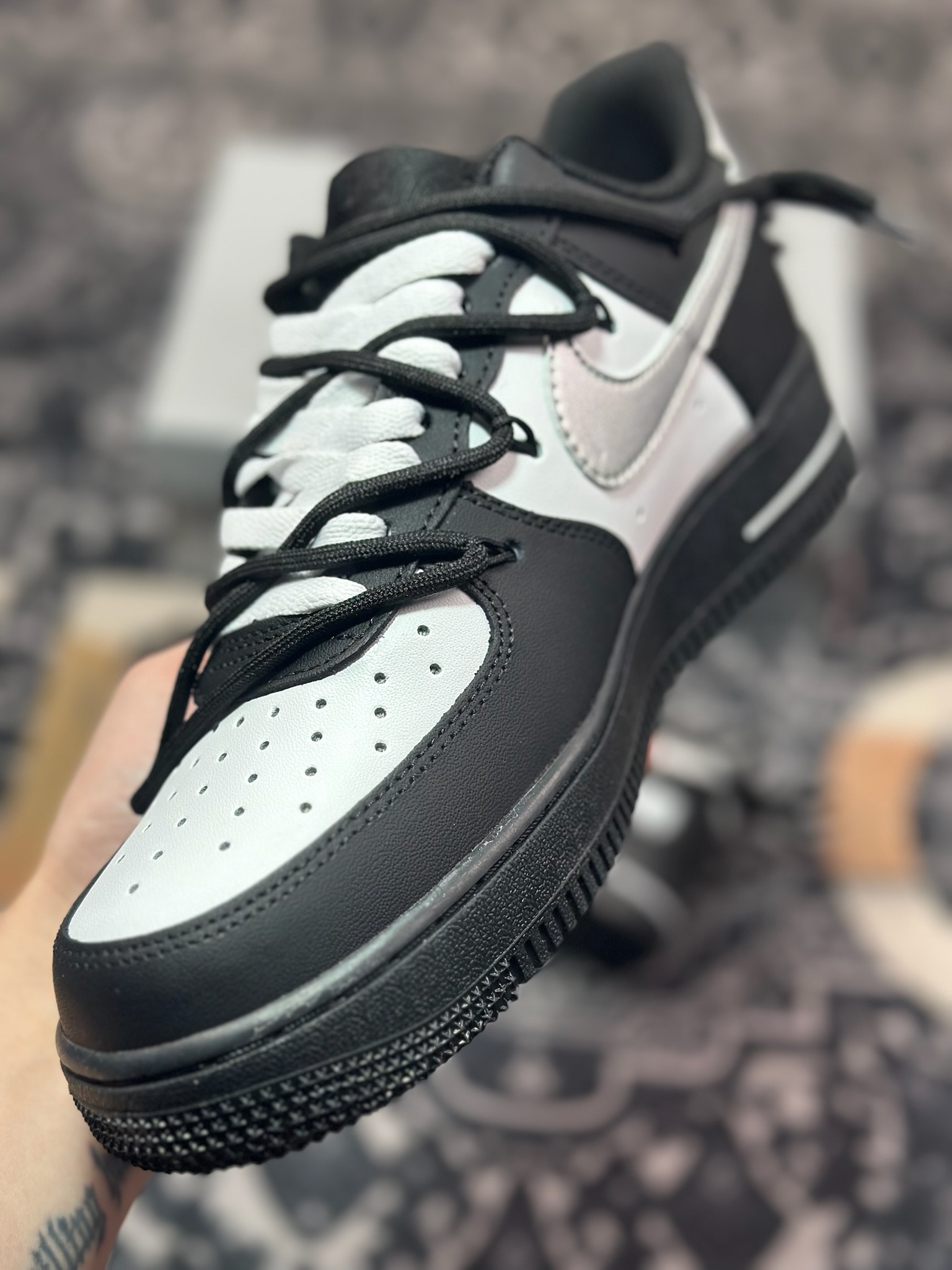 原装级别 Nike Air Force 1 Low 07 白黑银绑带 ZH0316-064