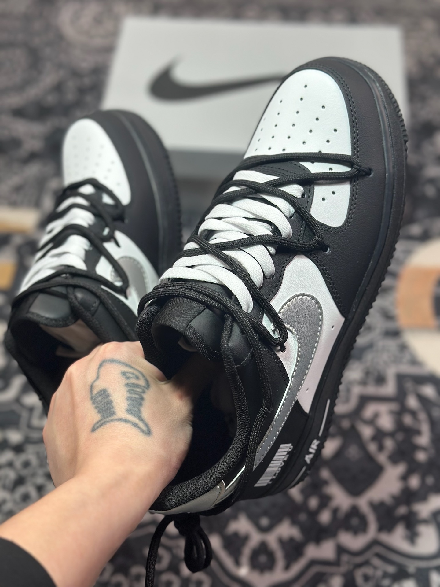 原装级别 Nike Air Force 1 Low 07 白黑银绑带 ZH0316-064