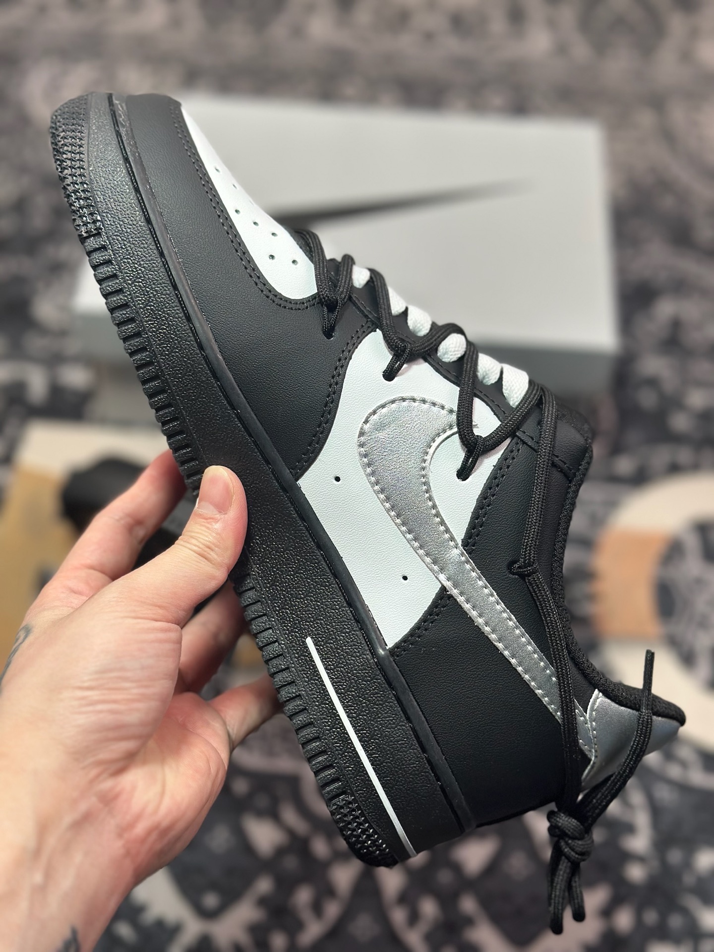 原装级别 Nike Air Force 1 Low 07 白黑银绑带 ZH0316-064