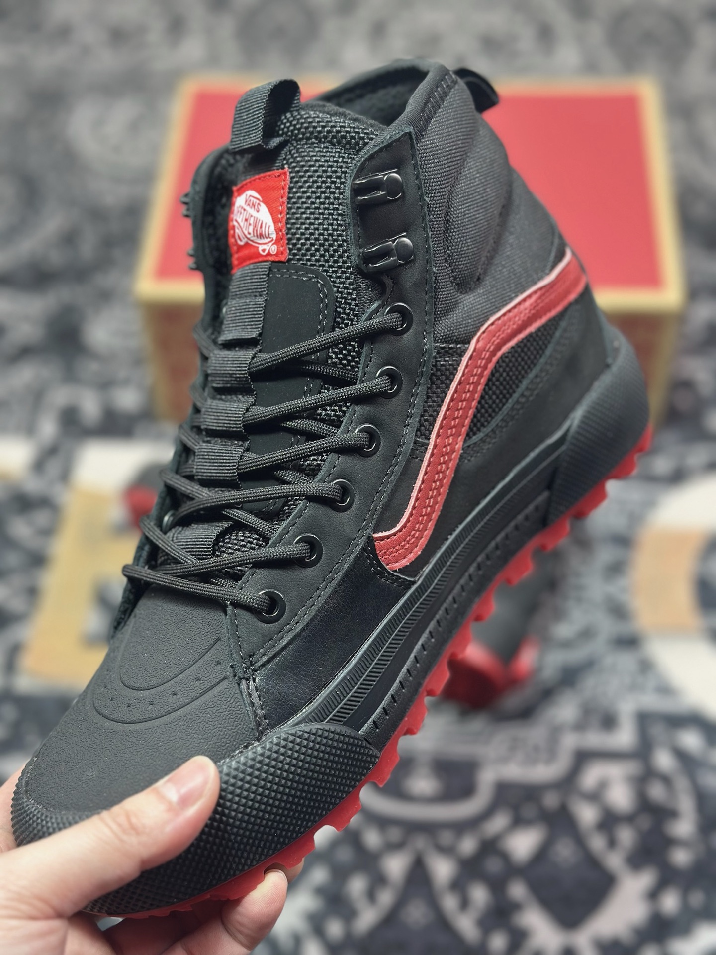 B6280 范斯Vans SK8-HI Gore-Tex Mte-3”Black/Red”MTE登山系列高帮厚底运动靴“黑红” VN0A5I124RC