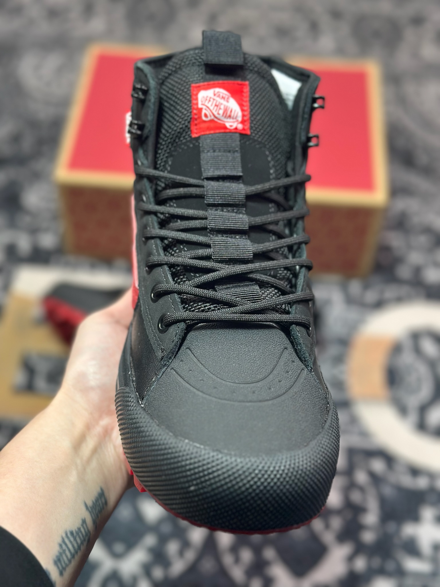 B6280 范斯Vans SK8-HI Gore-Tex Mte-3”Black/Red”MTE登山系列高帮厚底运动靴“黑红” VN0A5I124RC
