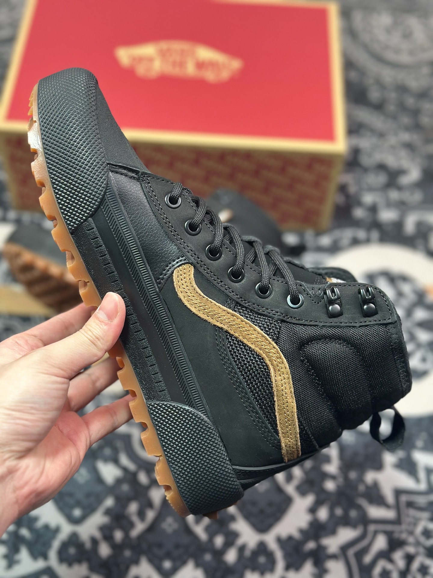 范斯Vans SK8-HI Gore-Tex Mte-3”Black/Brown”MTE登山系列高帮厚底运动靴“黑棕” VN0A5I1138AM