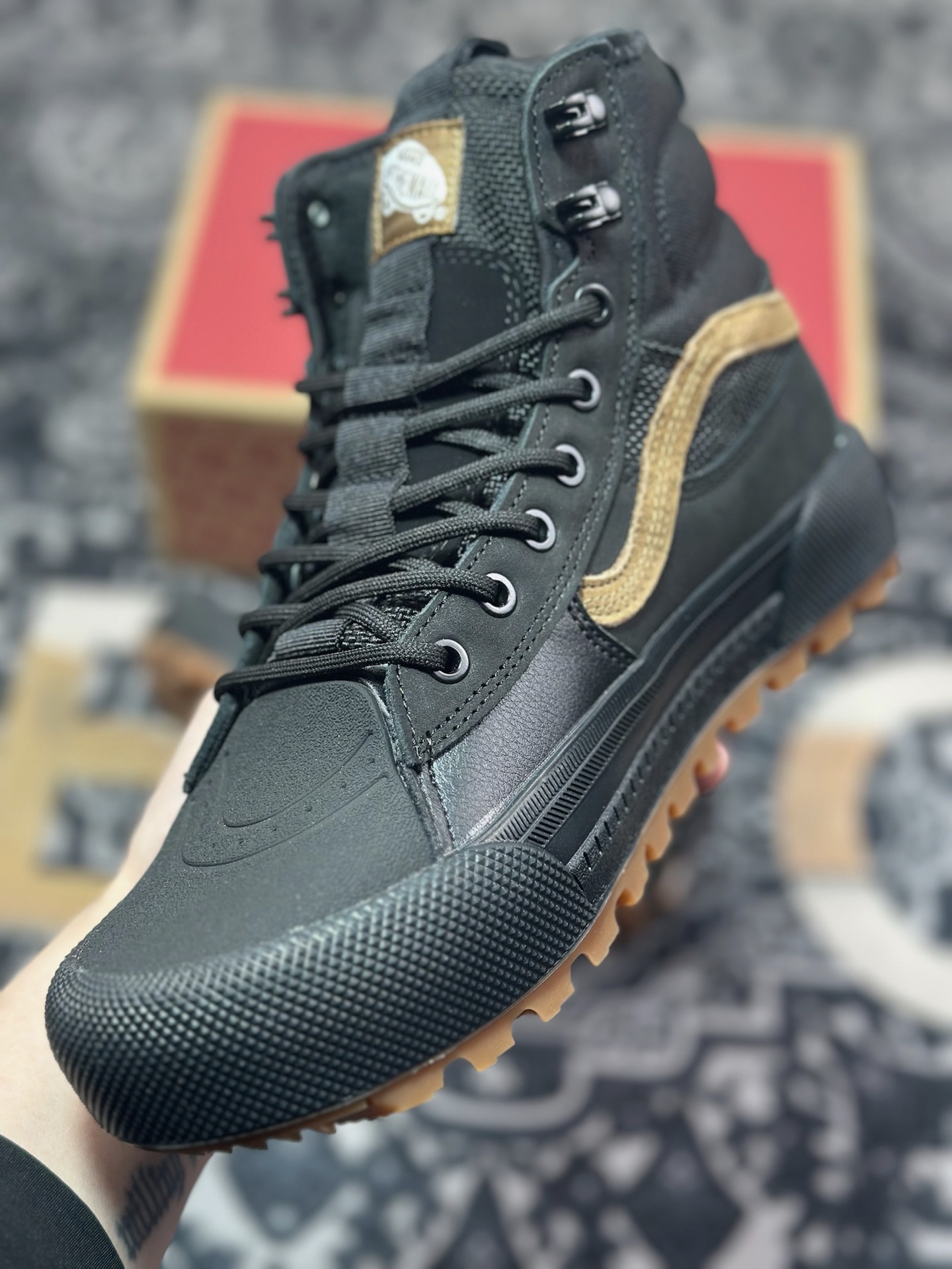 范斯Vans SK8-HI Gore-Tex Mte-3”Black/Brown”MTE登山系列高帮厚底运动靴“黑棕” VN0A5I1138AM