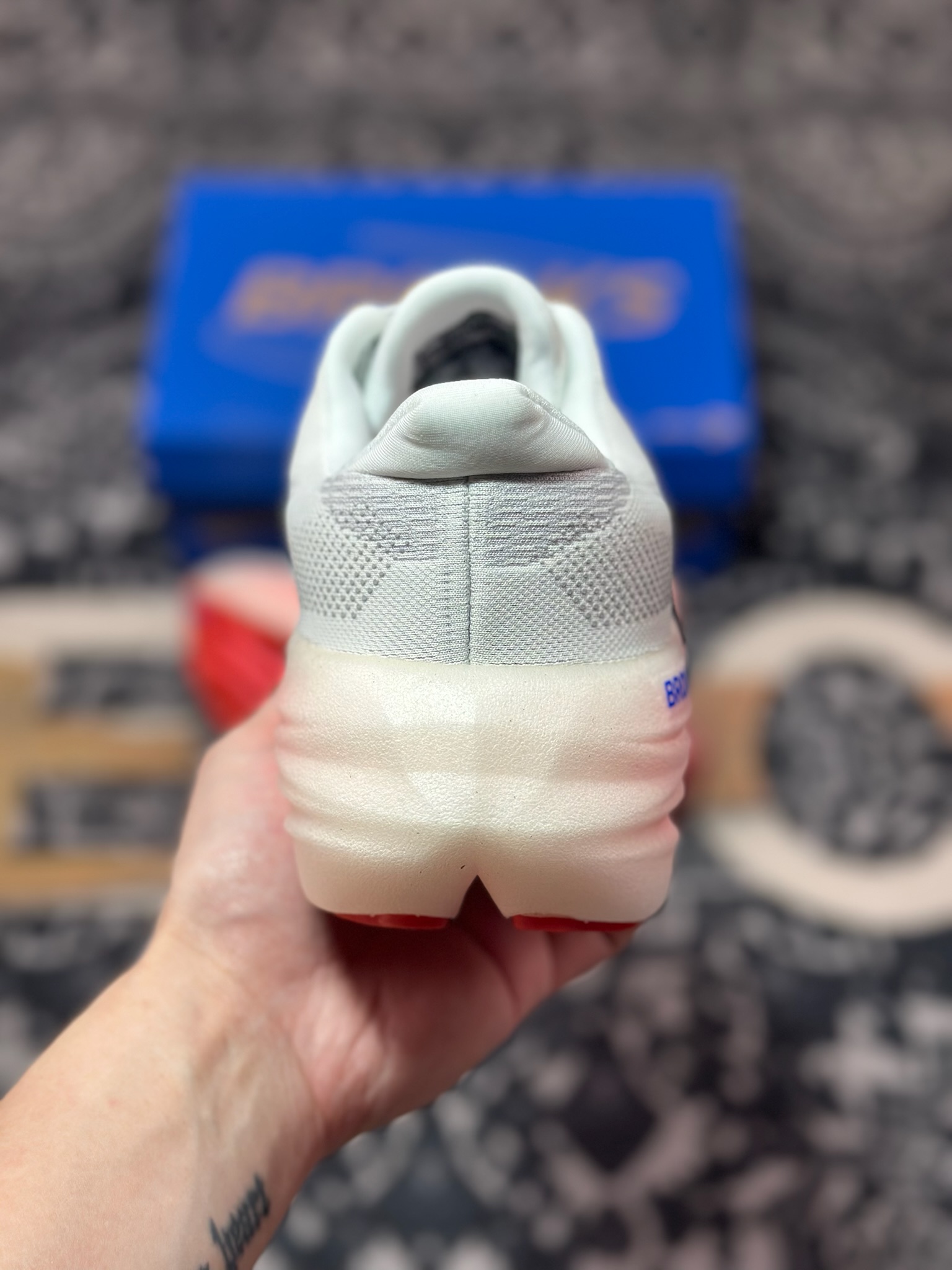 B2240 原装级别 Brooks 布鲁克斯 Glycerin Max 超弹轻盈跑步鞋 低帮透气缓震支撑休闲运动慢跑鞋