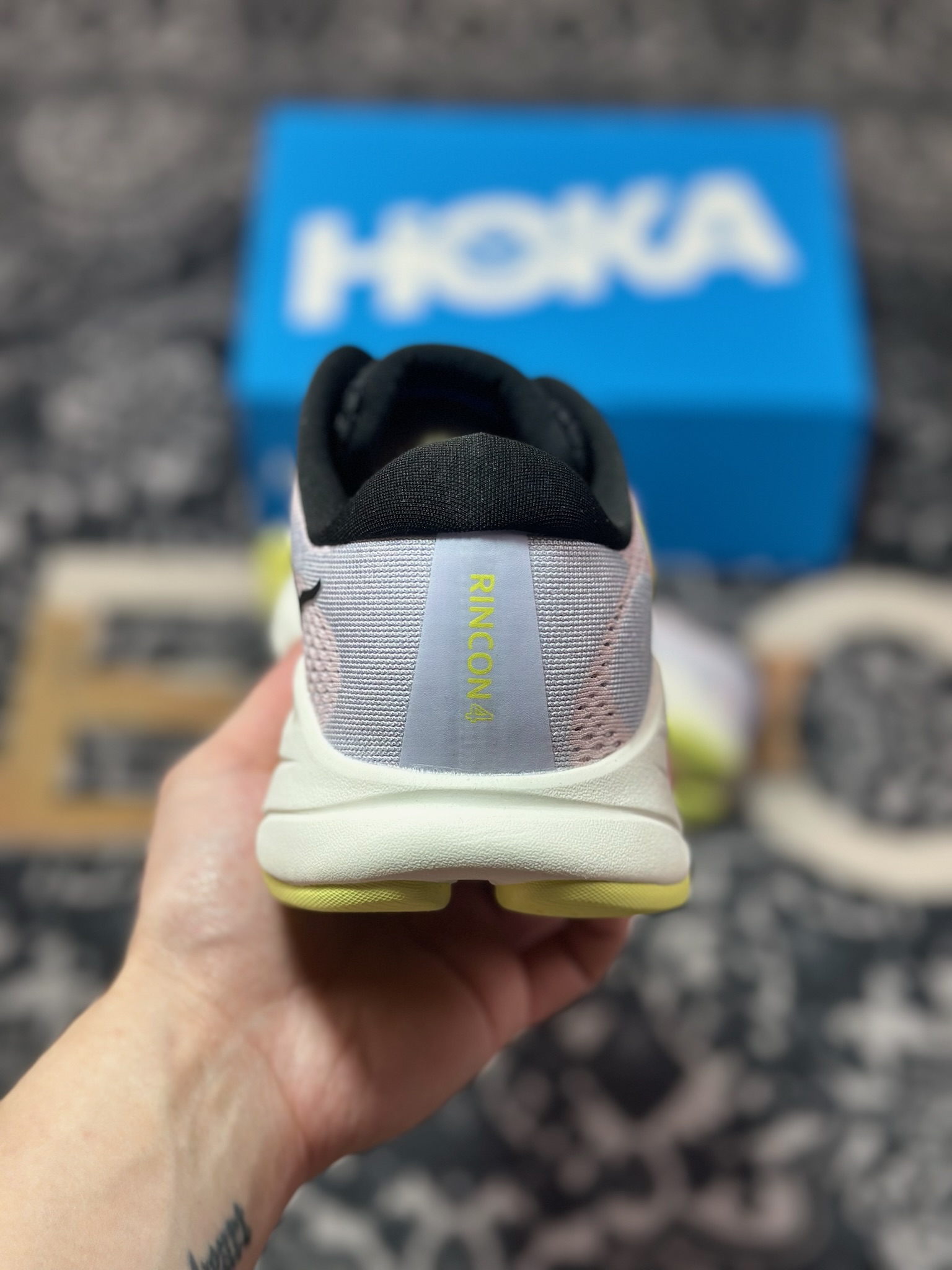 B0220 原装级别 Hoka One One Rincon 4 林康4代公路休闲跑步鞋 1155131-CTNS
