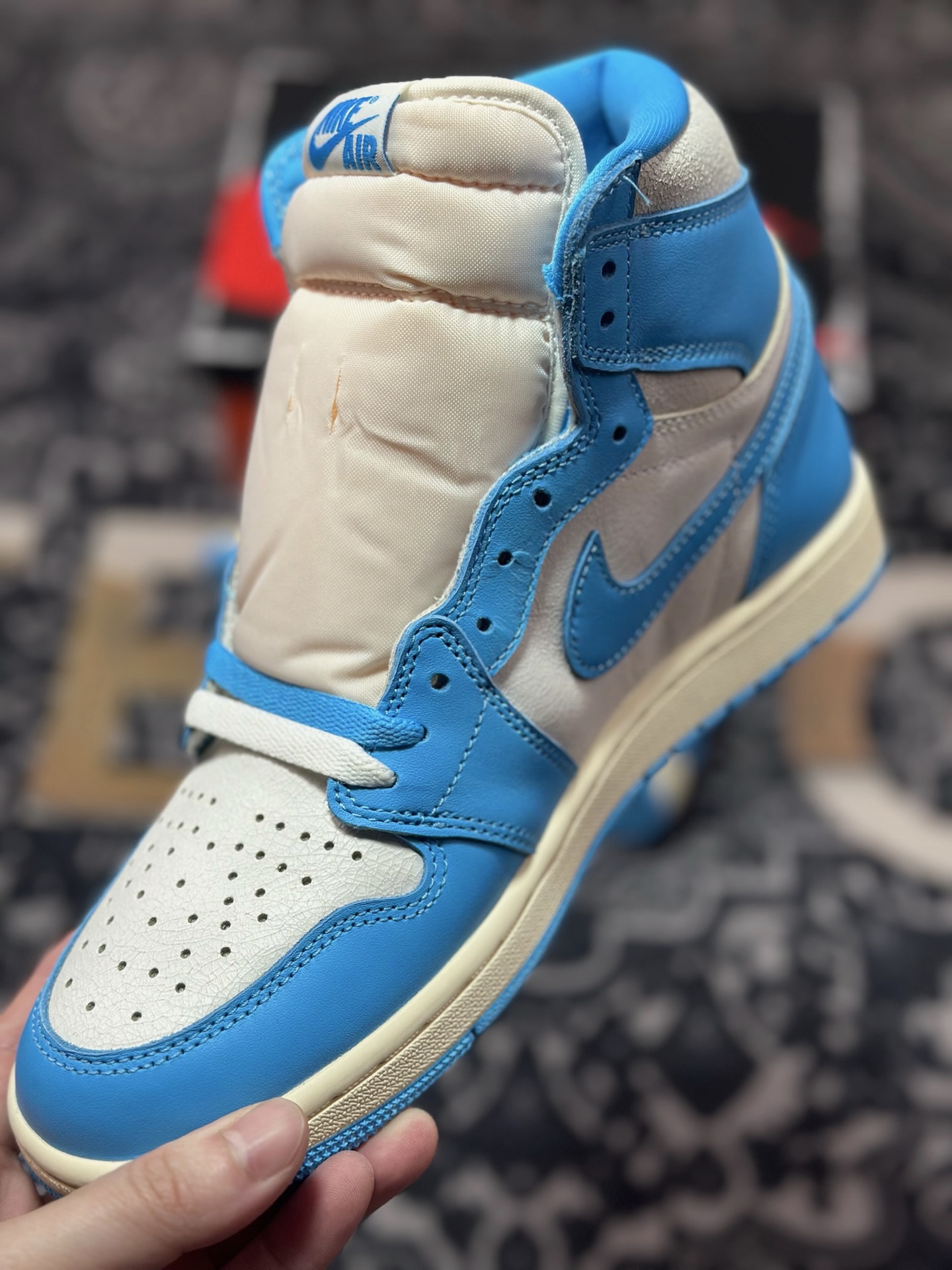 耐克Nike Air Jordan 1 Retro High OG”UNC Reimagined”AJ1代经典高帮百搭文化篮球鞋“贝壳蓝白氧化底” DZ5485-402