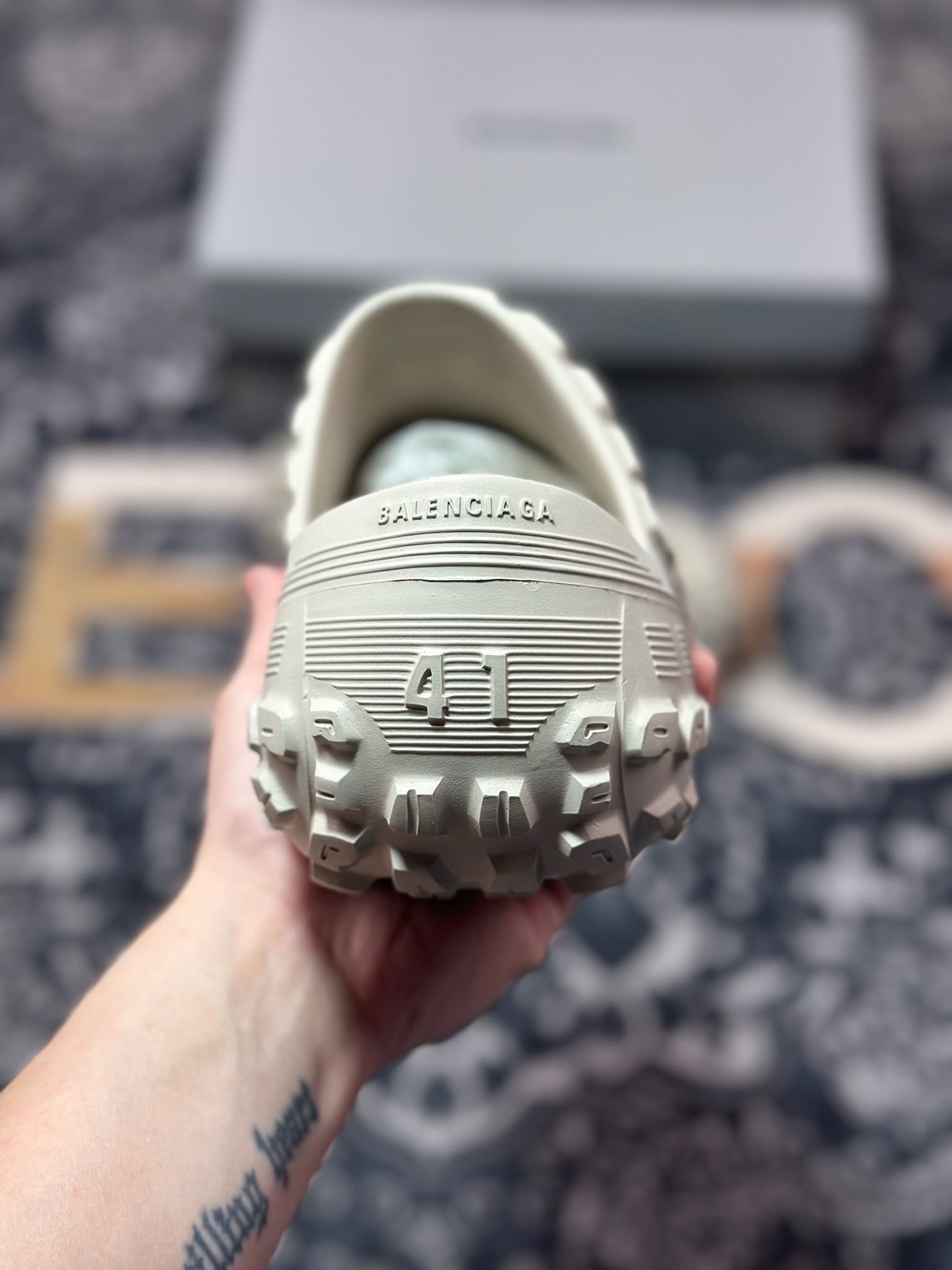 原装级别 Balenciaga巴黎世家 套脚圆头包头拖鞋