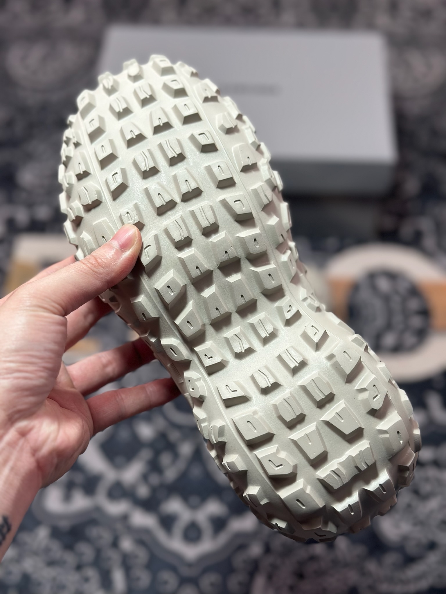原装级别 Balenciaga巴黎世家 套脚圆头包头拖鞋