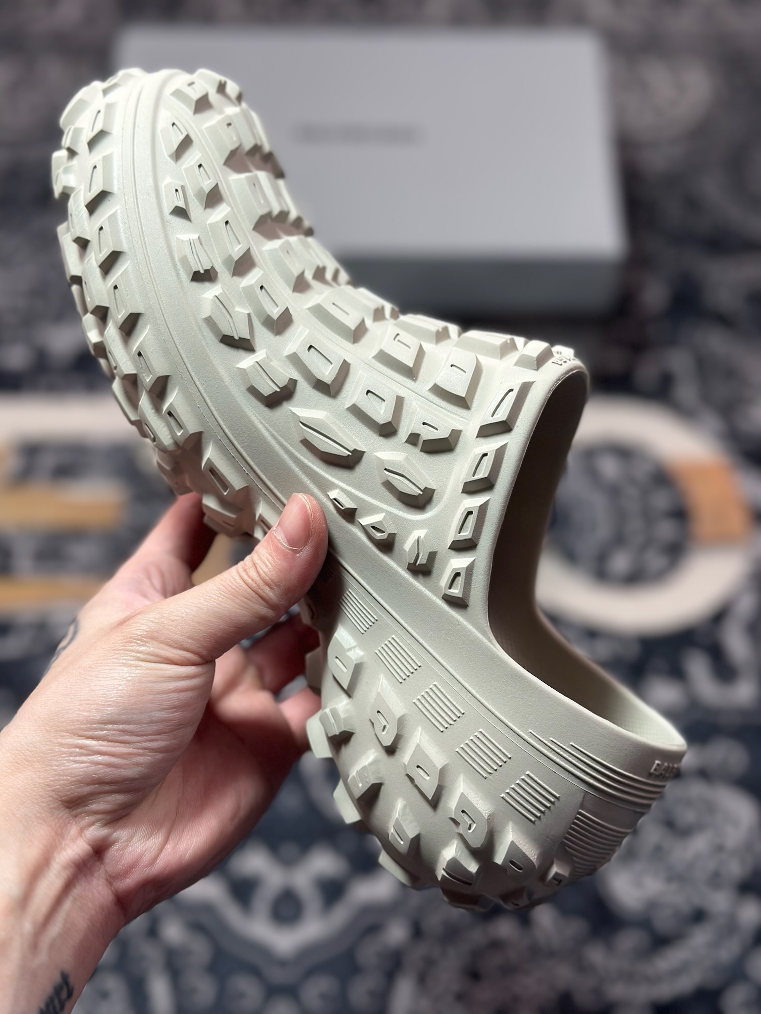 原装级别 Balenciaga巴黎世家 套脚圆头包头拖鞋